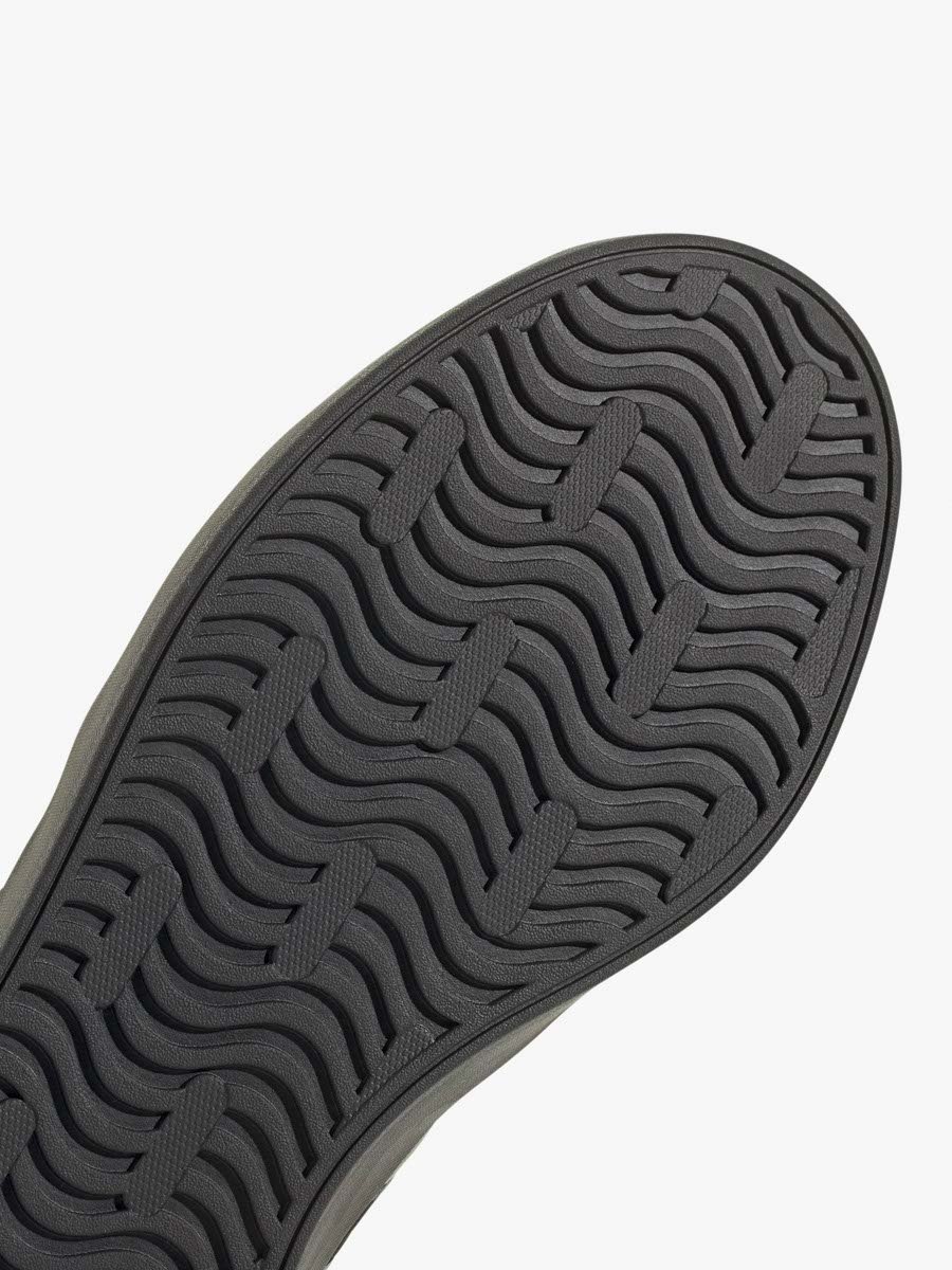 حذاء في إل كورت 3.0 أسود