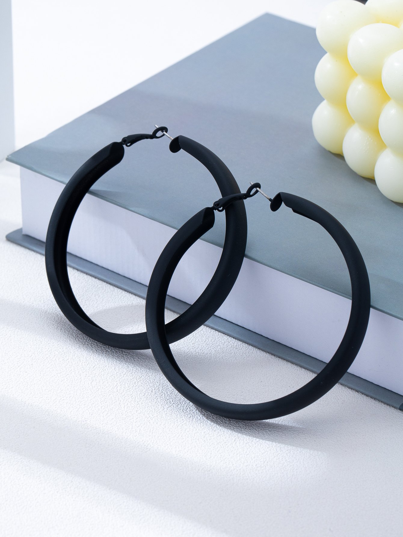Black Hoop Earrings for Everyday Style.