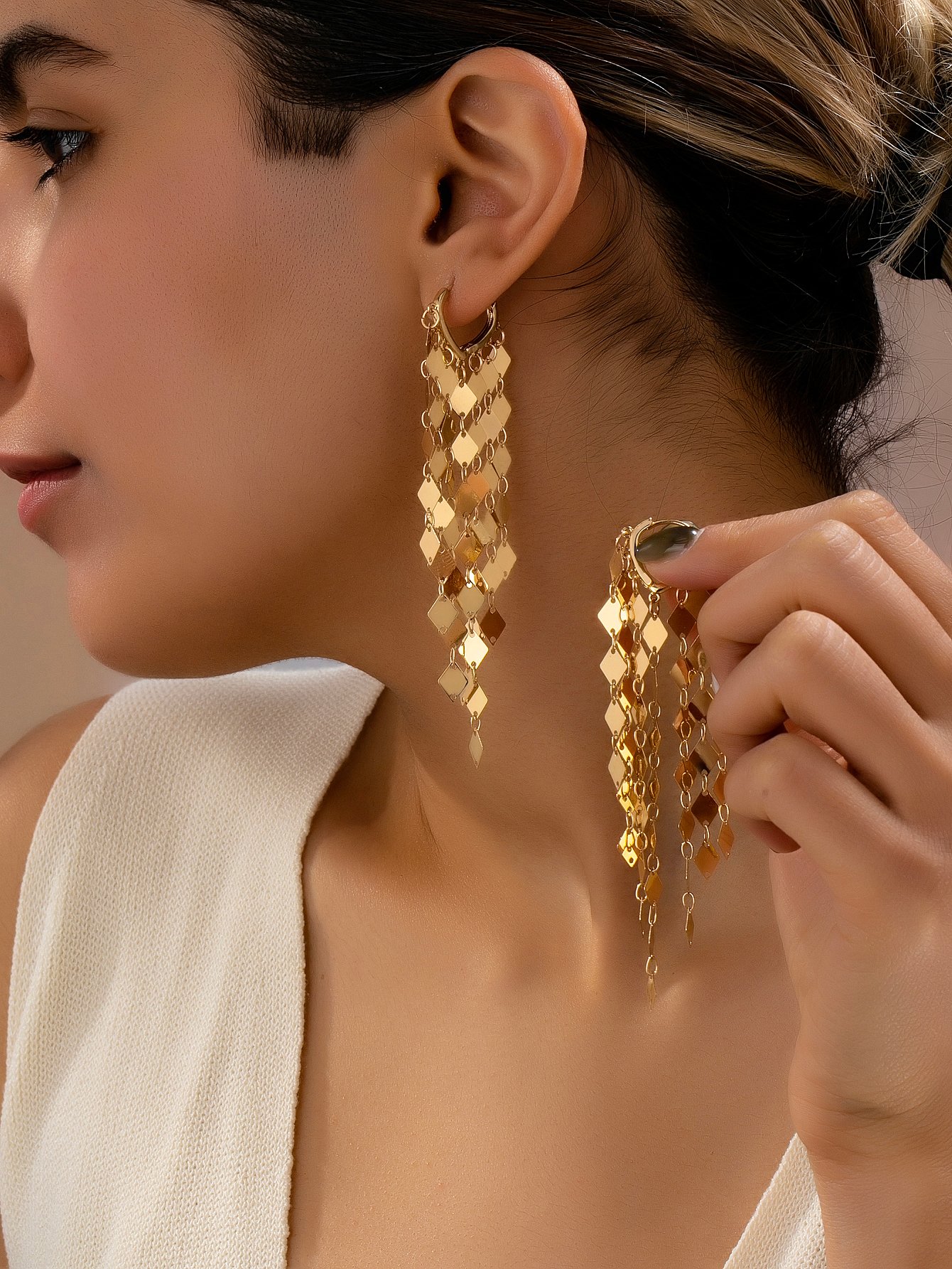 Gold Diamond-Shaped Dangle Earrings for Casual Wear.