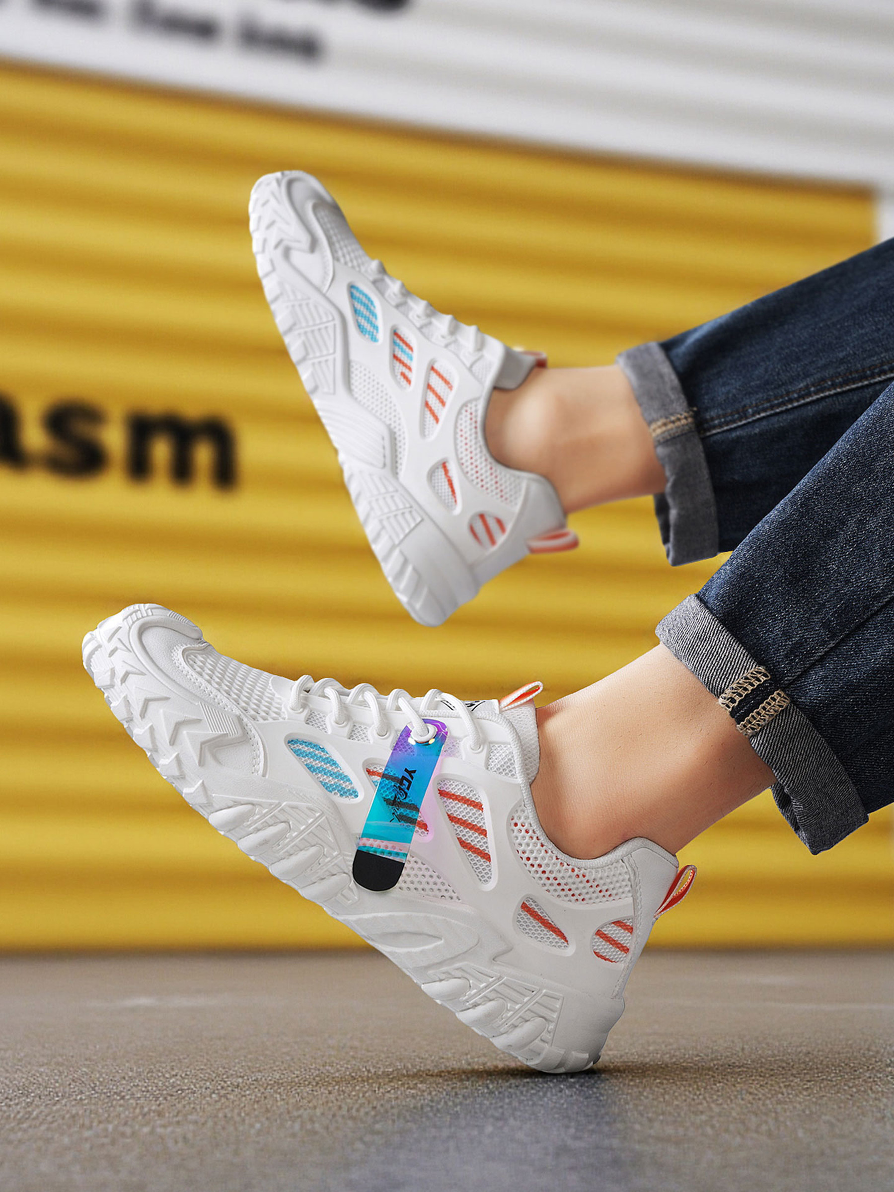 Men Mesh Lace-Up Casual Sneakers
