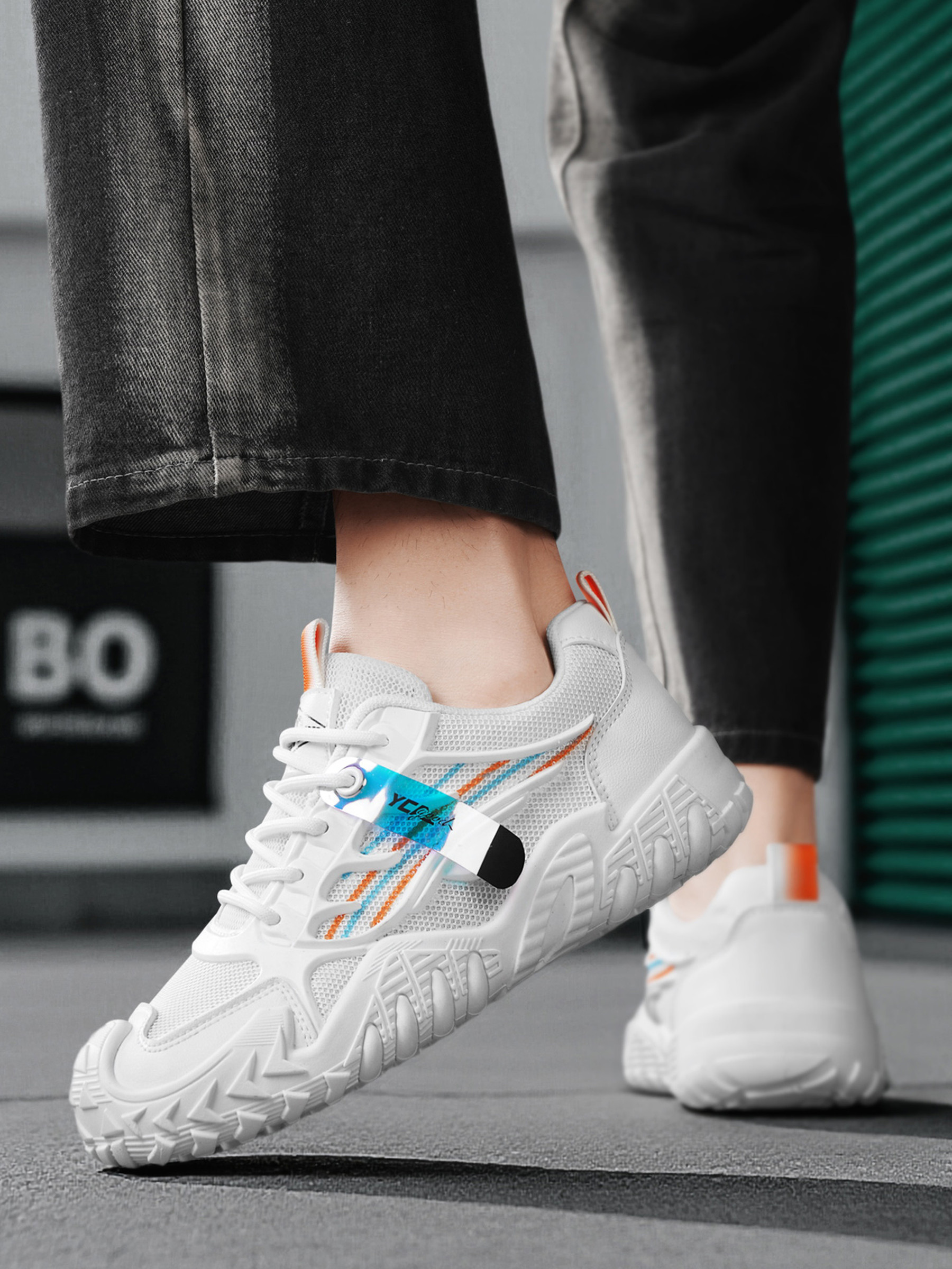 Men Mesh Lace-Up Casual Sneakers