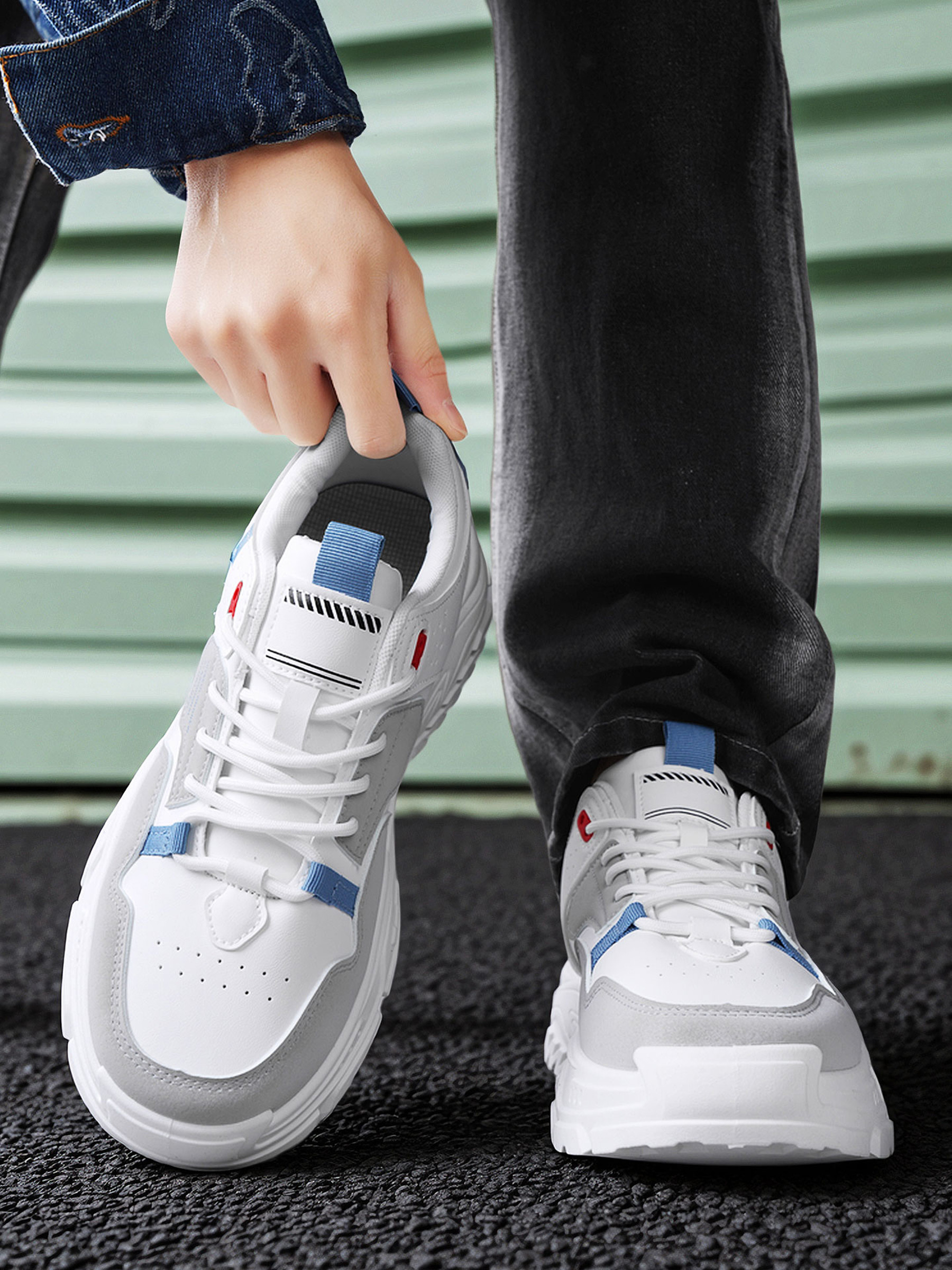 Men PU Lace-Up Sports Sneakers