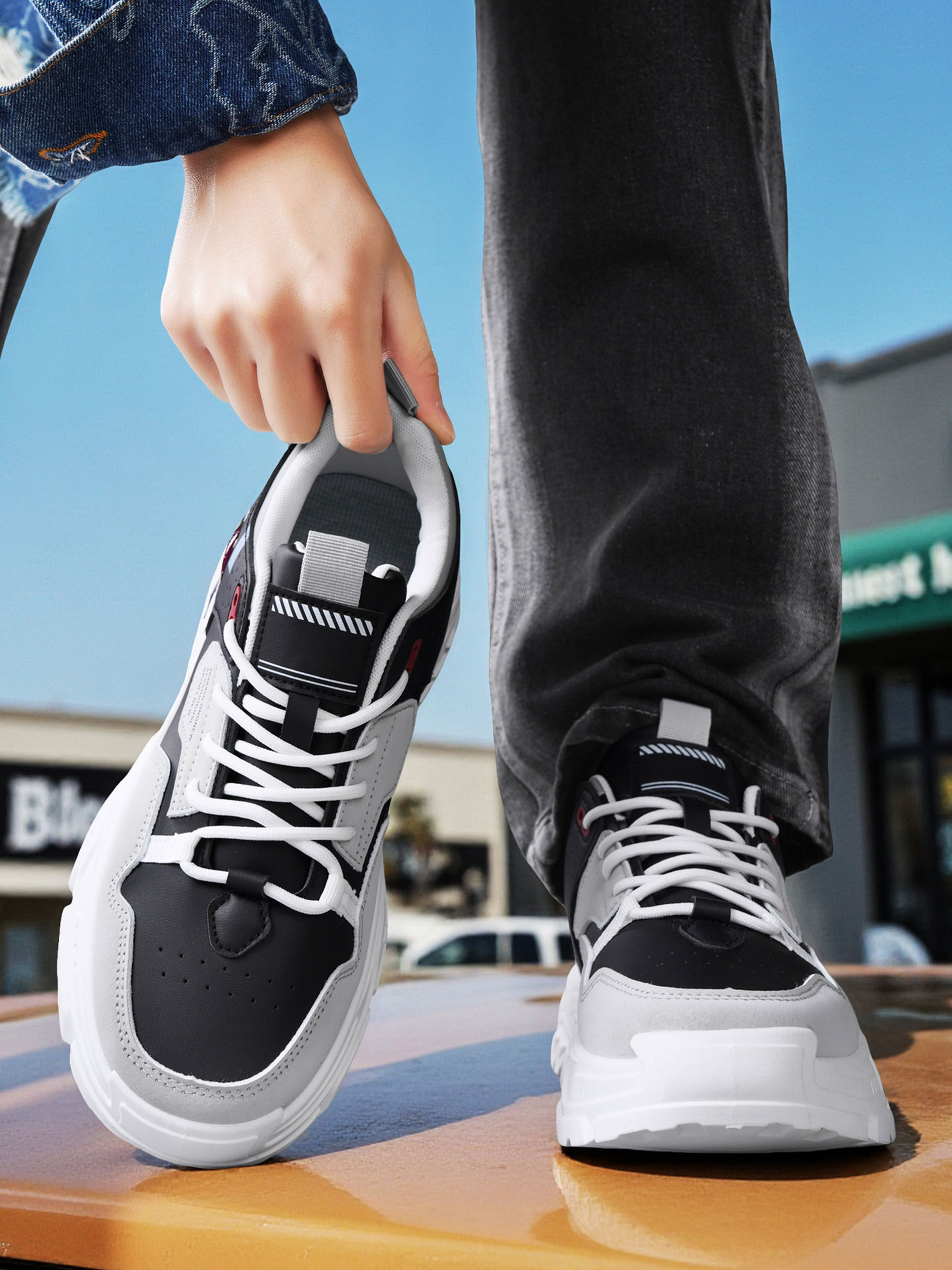 Men PU Lace-Up Sports Sneakers