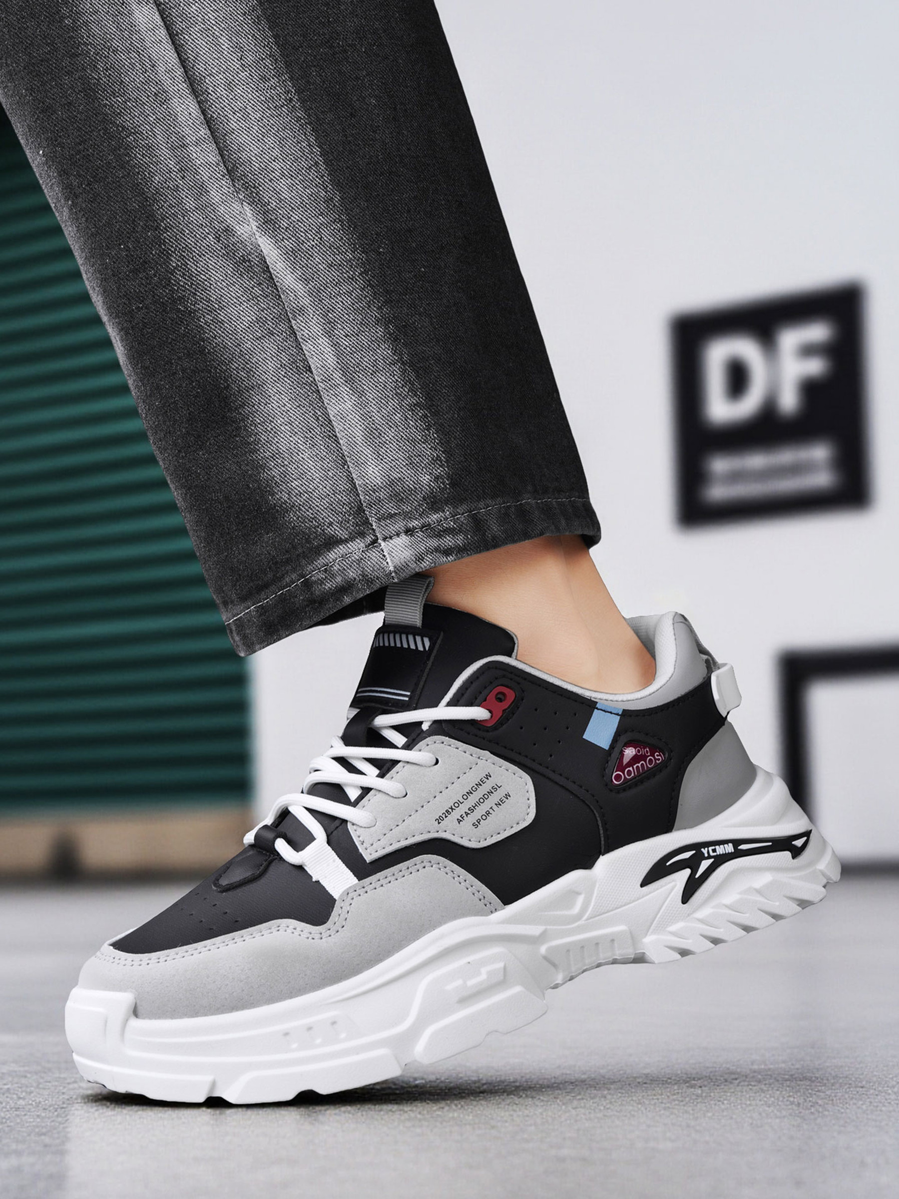 Men PU Lace-Up Sports Sneakers