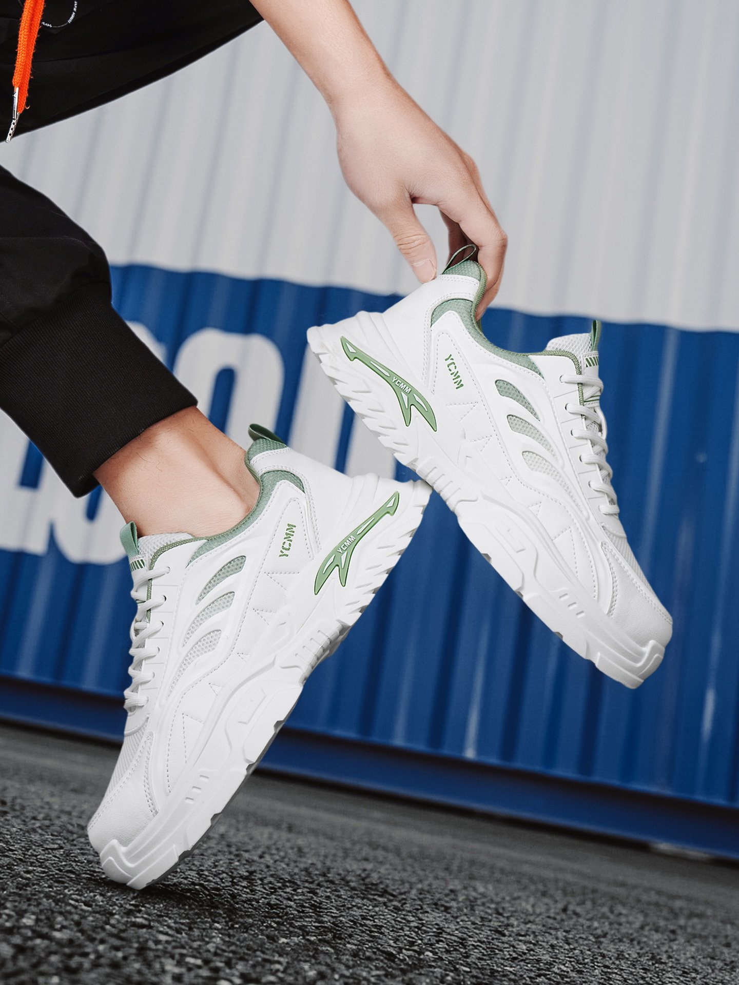 Men Mesh Lace-Up Sports Sneakers