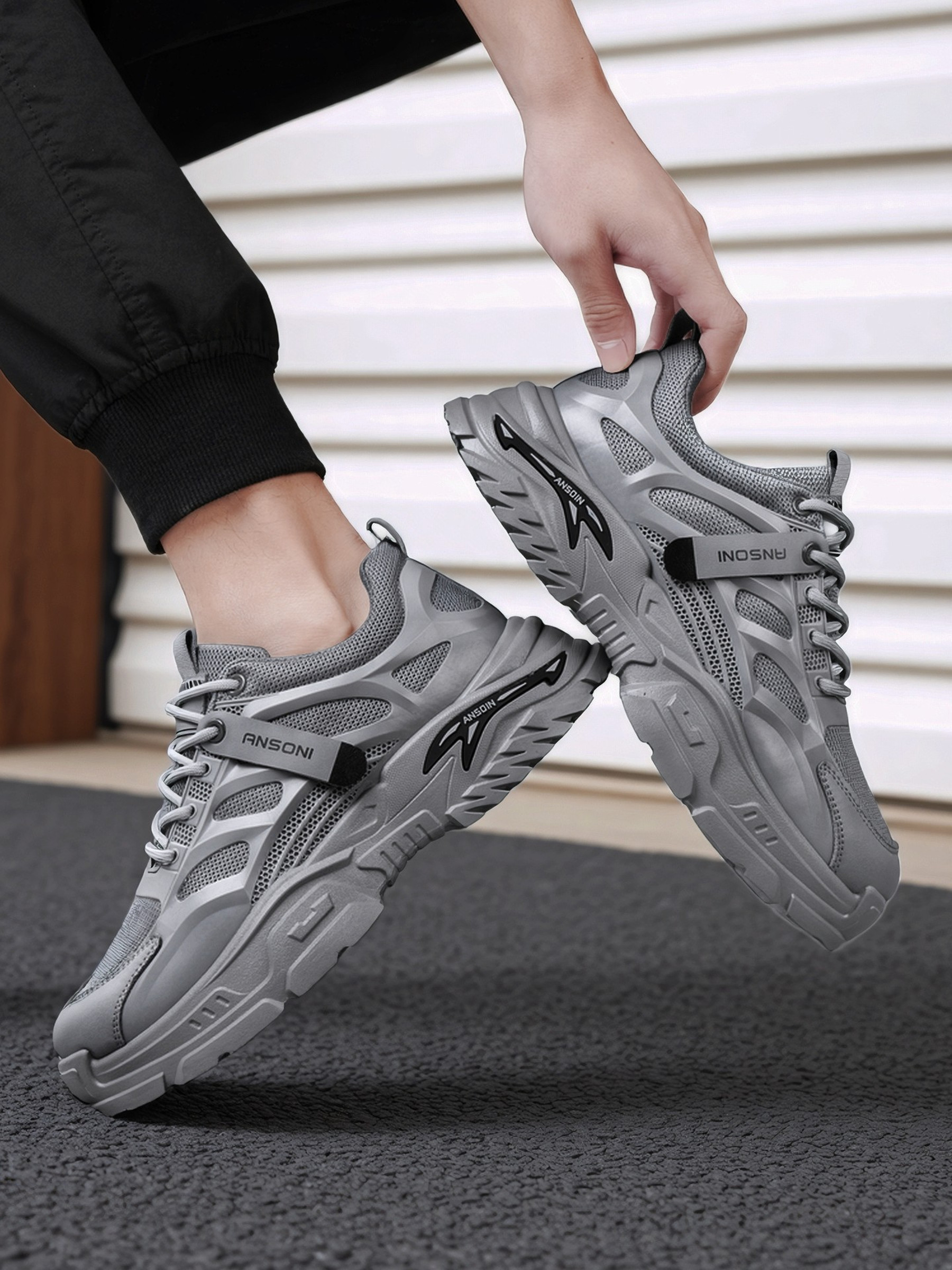 Men Mesh Lace-Up Sports Sneakers
