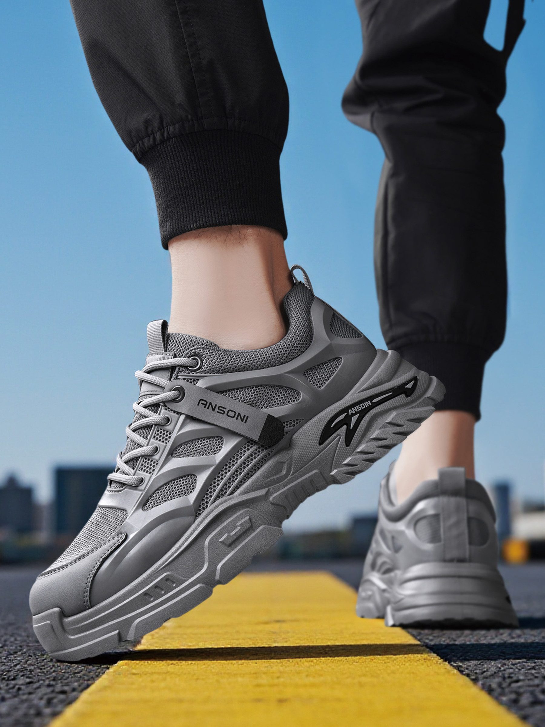 Men Mesh Lace-Up Sports Sneakers