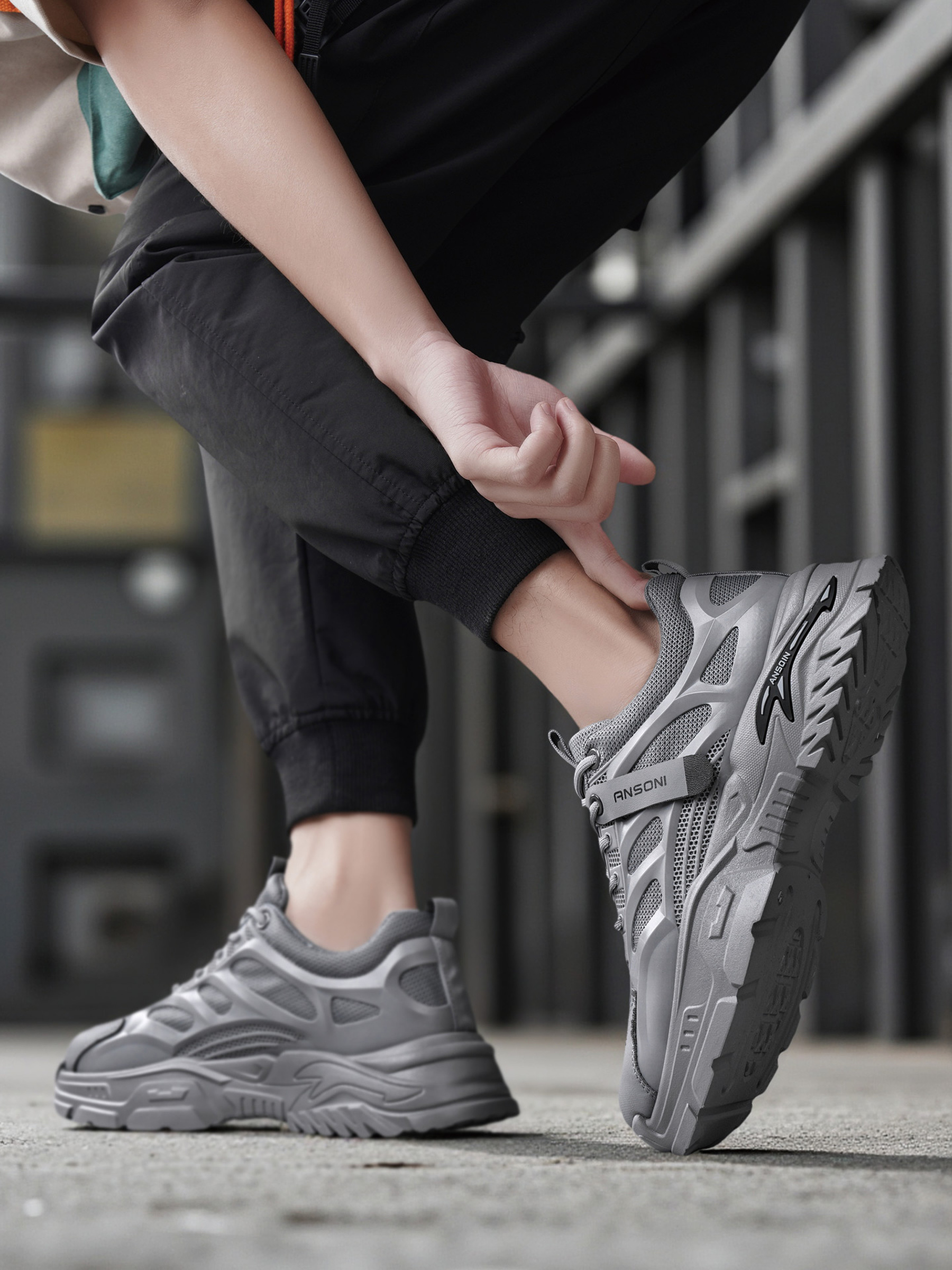 Men Mesh Lace-Up Sports Sneakers