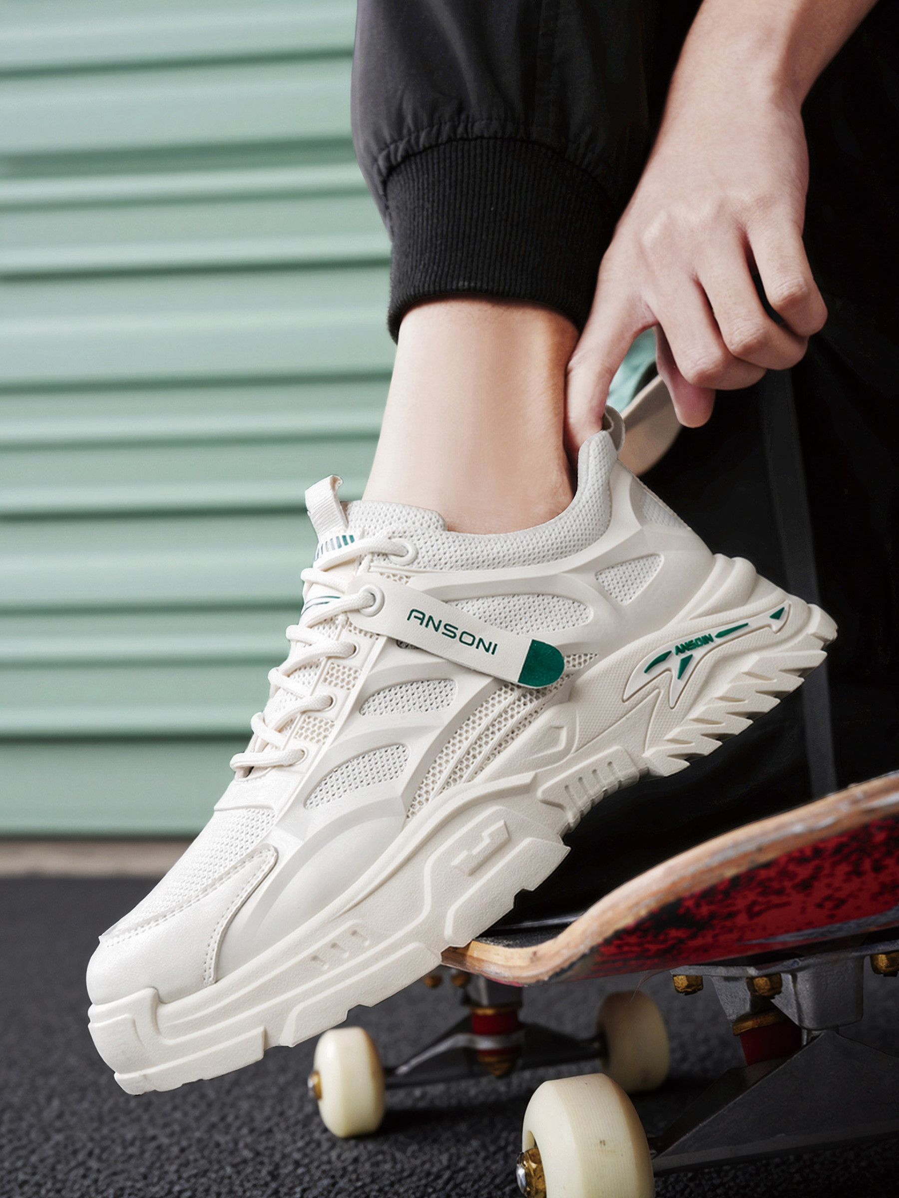 Men Mesh Lace-Up Sports Sneakers