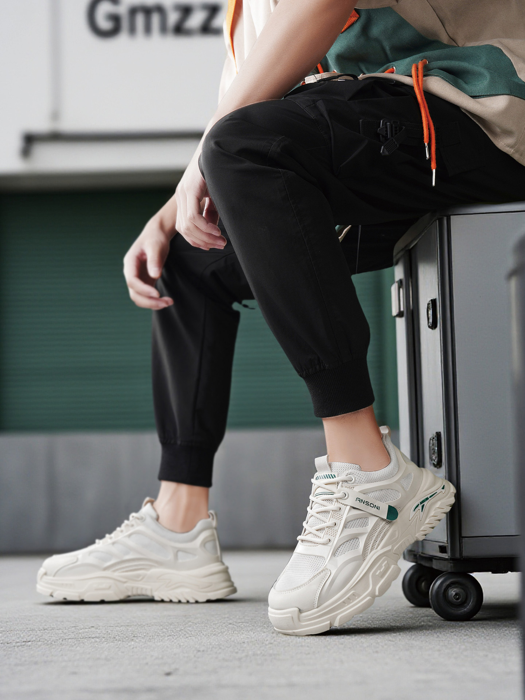 Men Mesh Lace-Up Sports Sneakers
