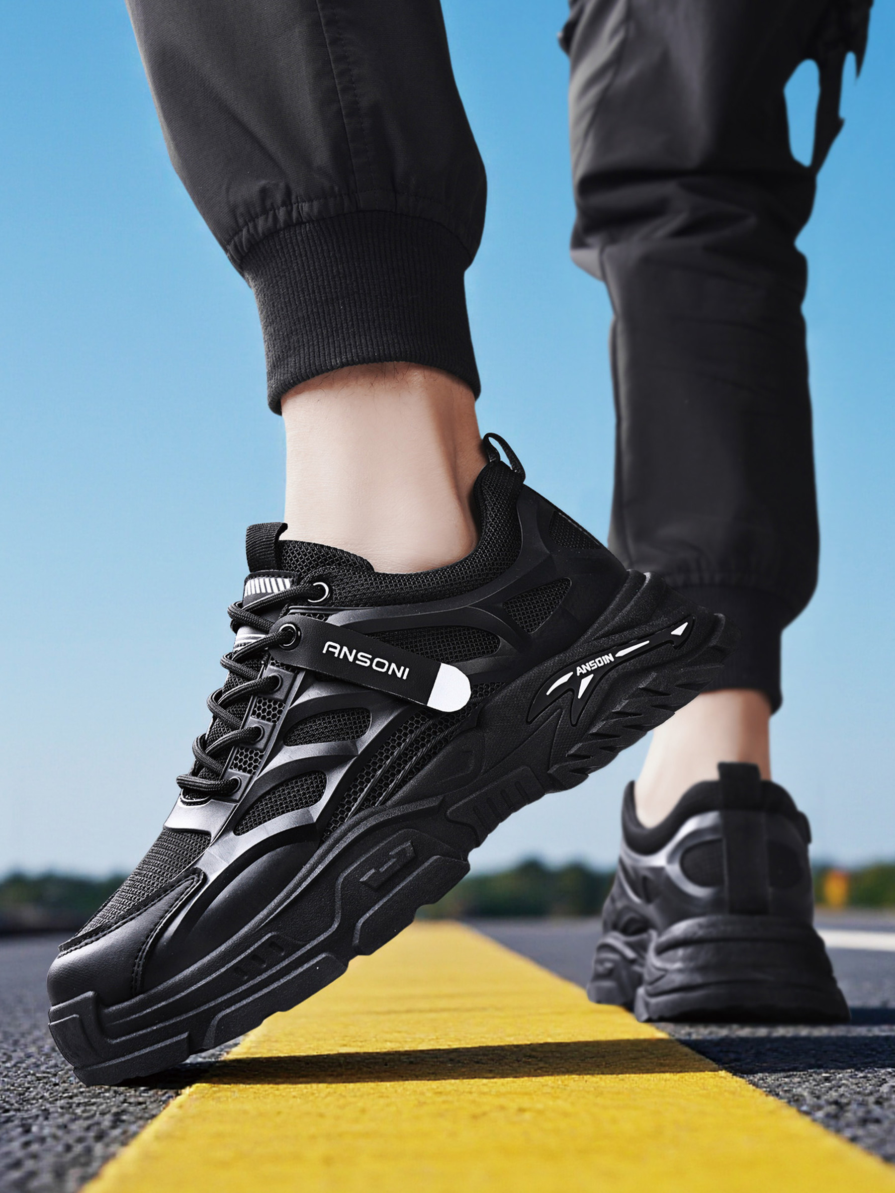 Men Mesh Lace-Up Sports Sneakers