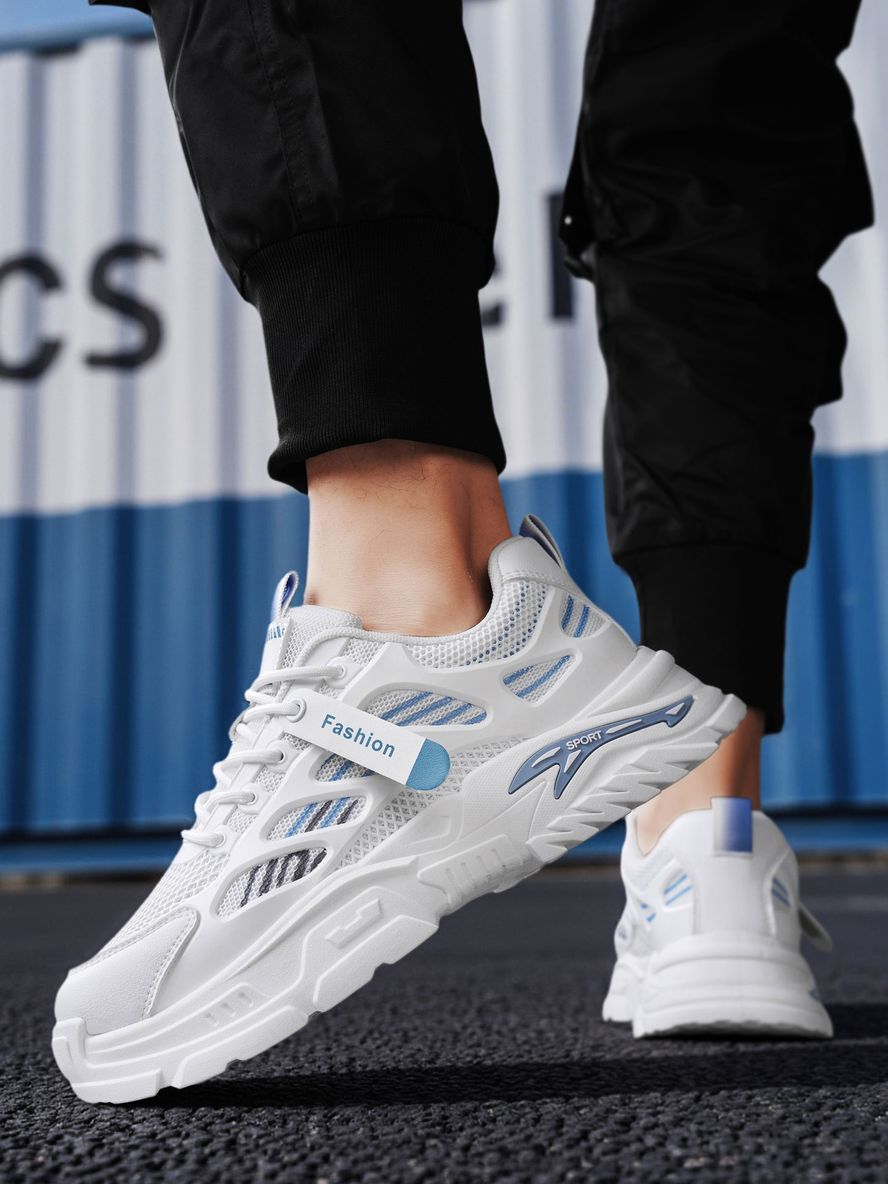 Men Mesh Lace-Up Sports Sneakers