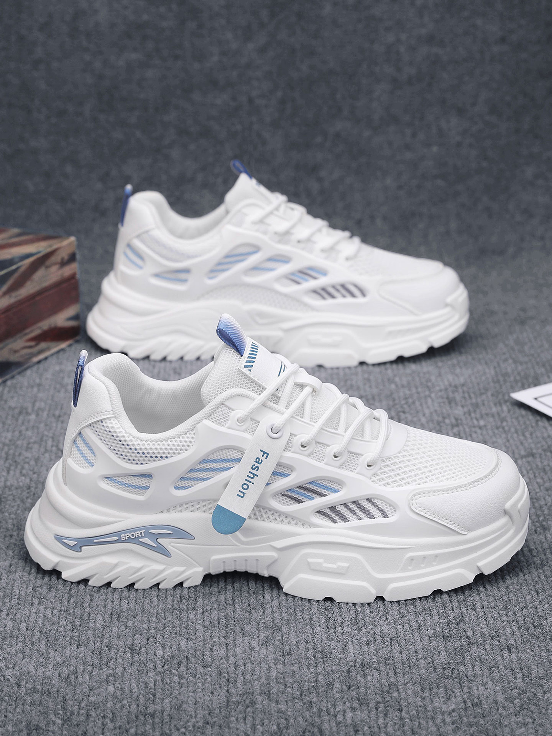 Men Mesh Lace-Up Sports Sneakers
