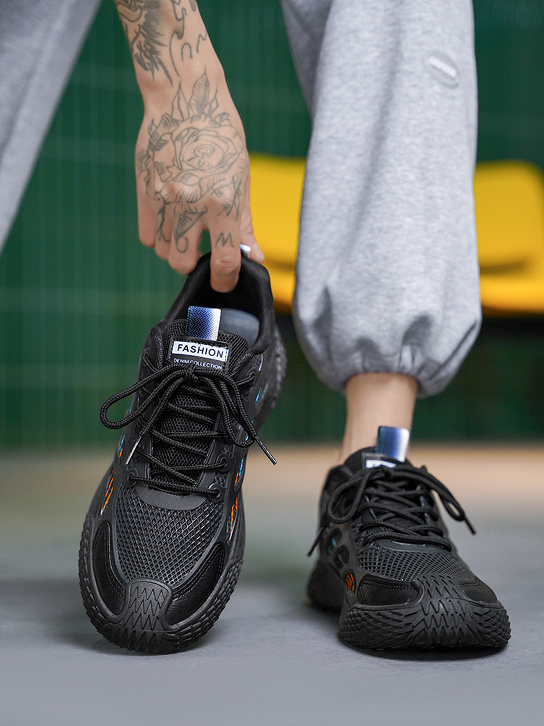 Men Mesh Lace-Up Sports Sneakers