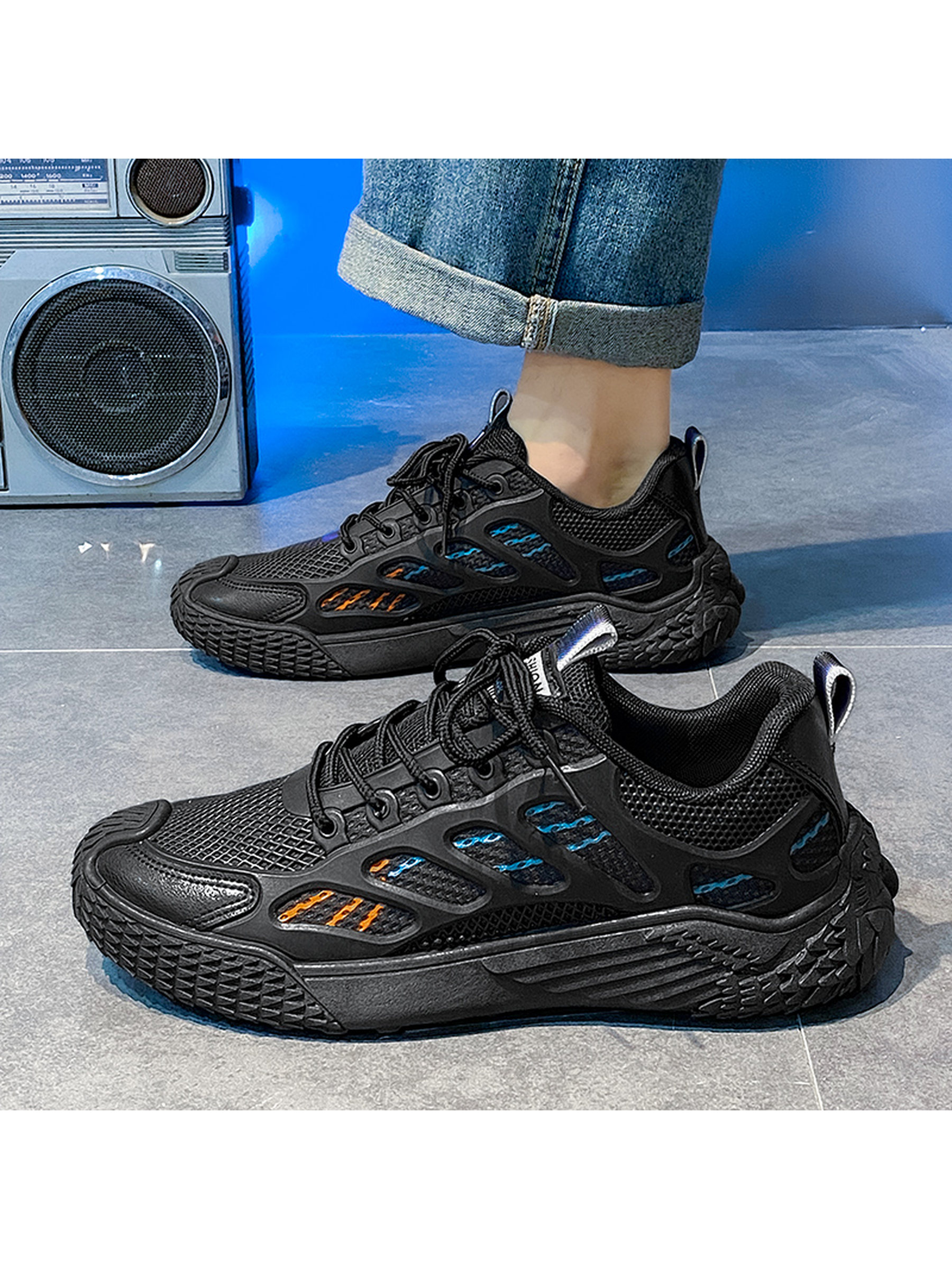 Men Mesh Lace-Up Sports Sneakers