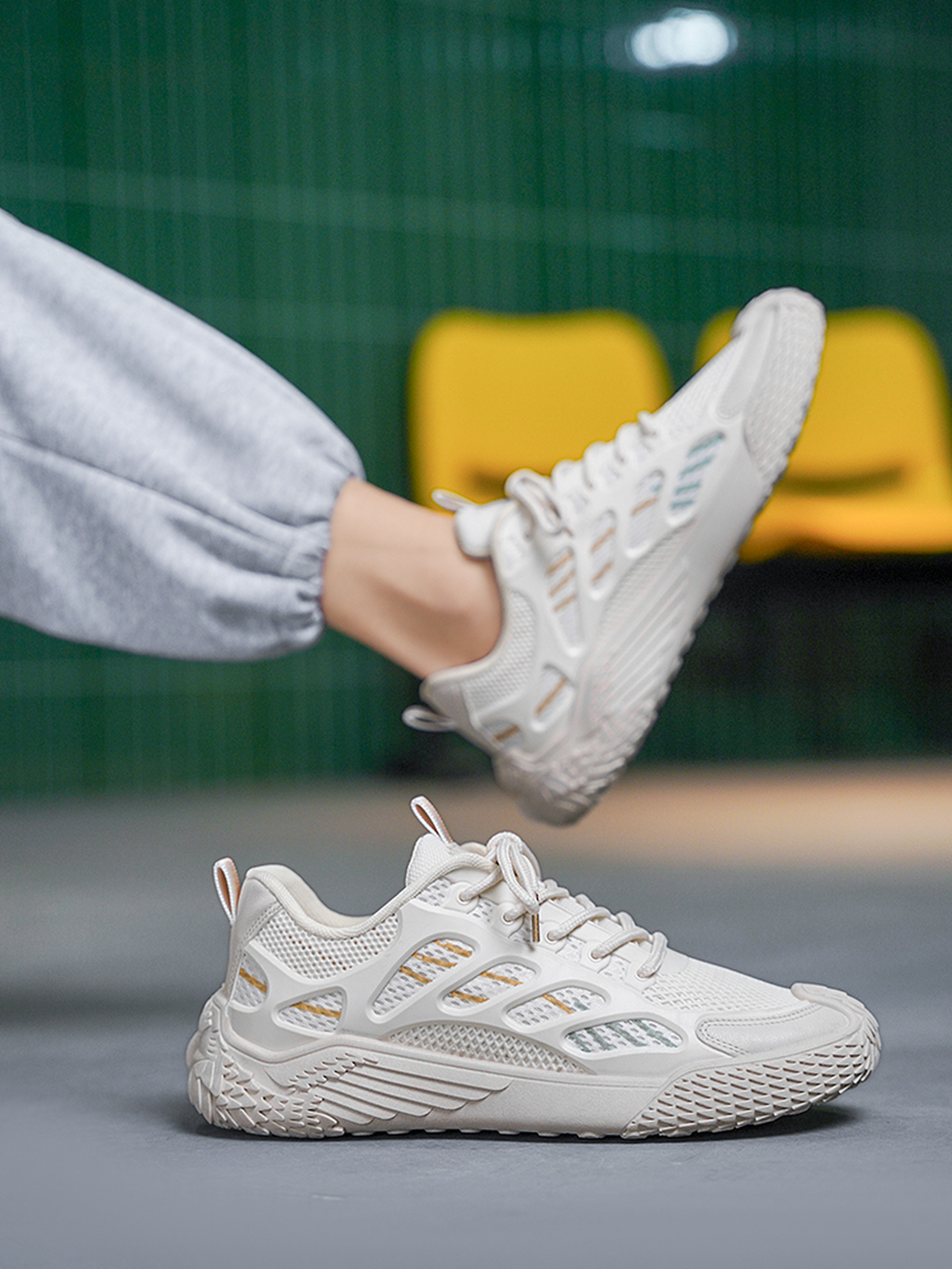 Men Mesh Lace-Up Sports Sneakers