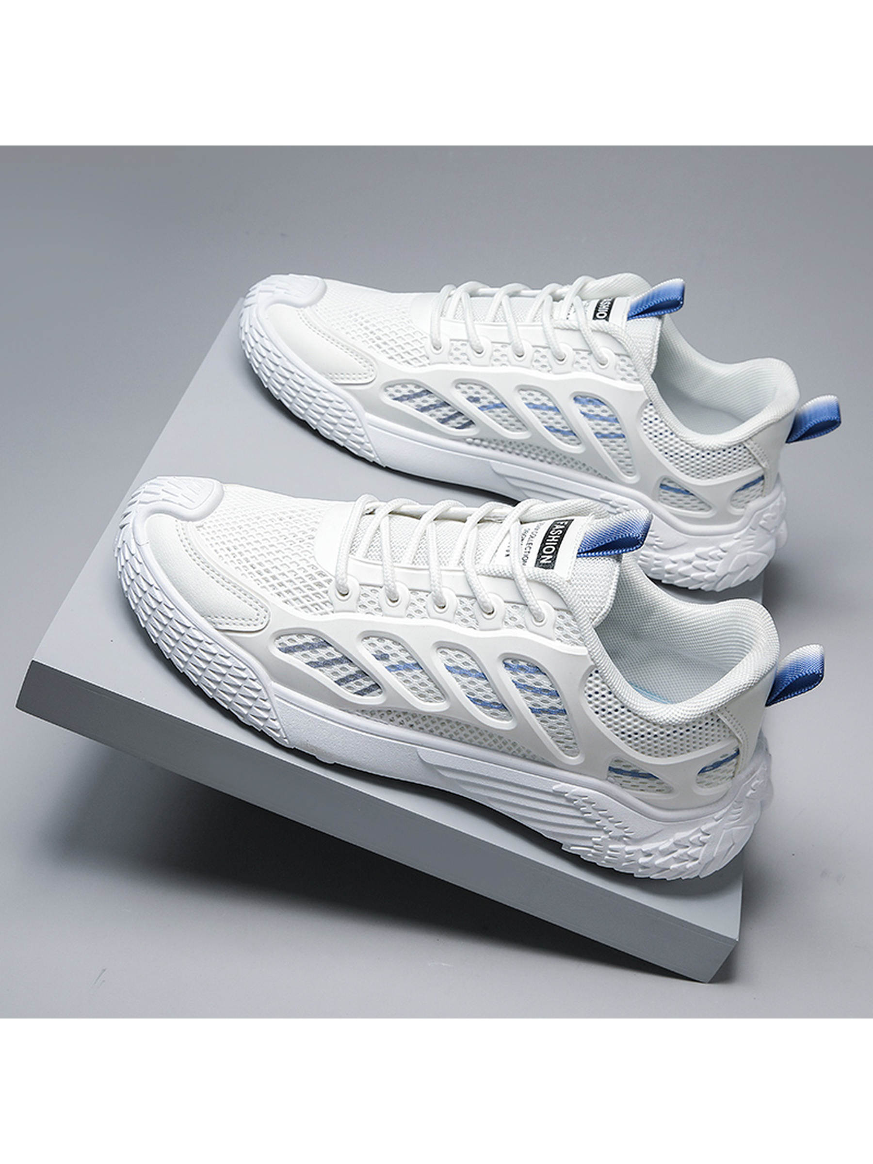Men Mesh Lace-Up Sports Sneakers