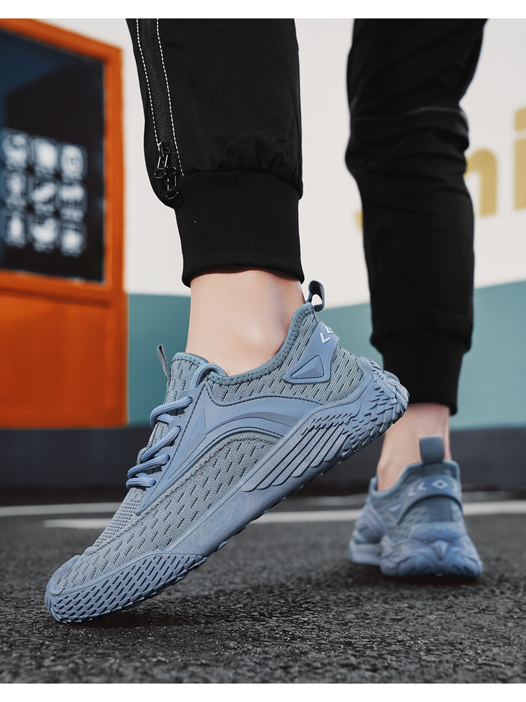 Men Flyknit Lace-Up Sports Sneakers