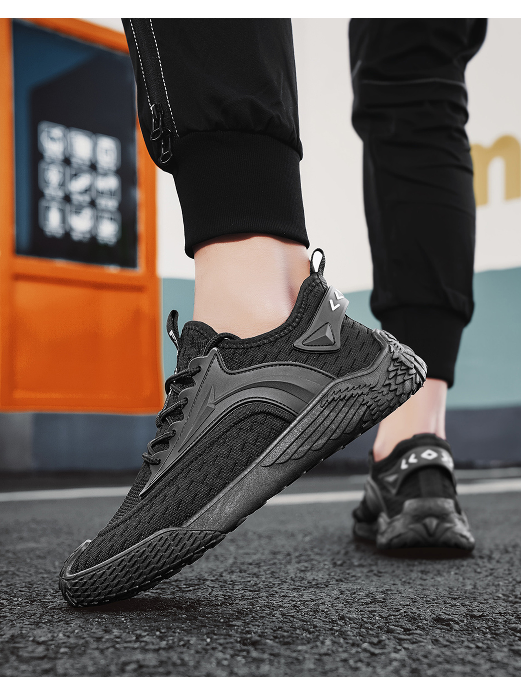 Men Flyknit Lace-Up Sports Sneakers