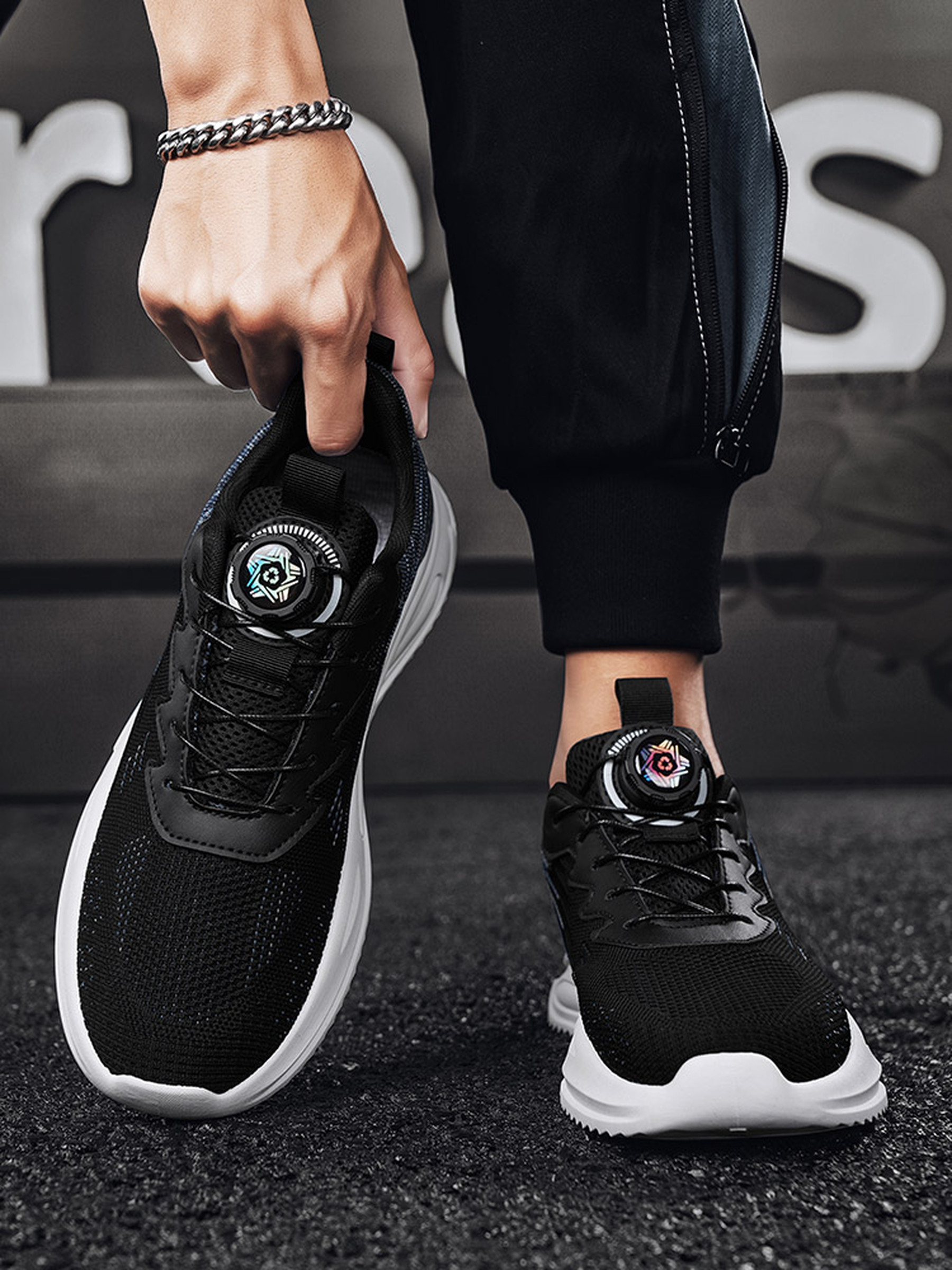 Men Flyknit Lace-Up Sports Sneakers