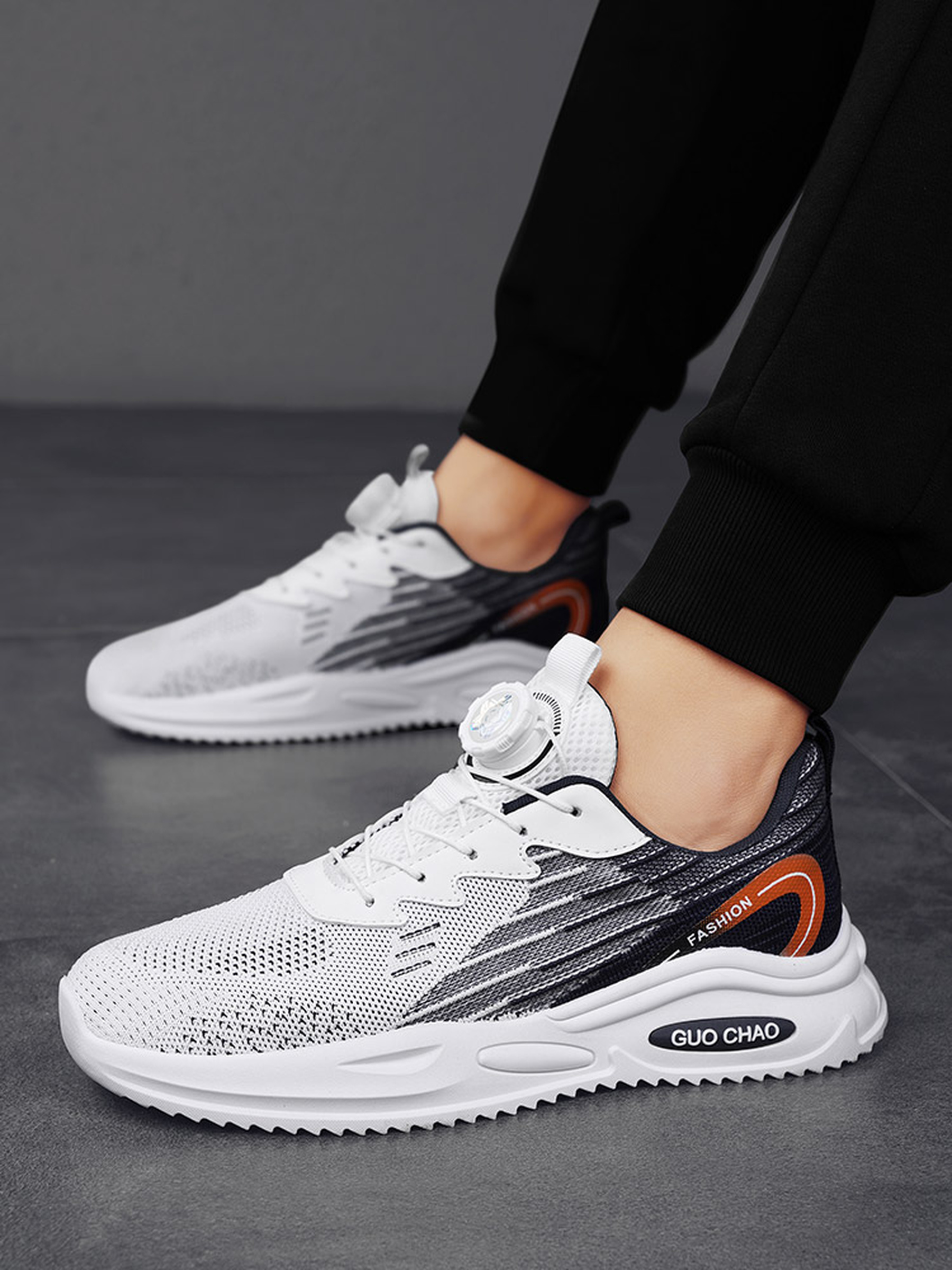 Men Flyknit Lace-Up Sports Sneakers