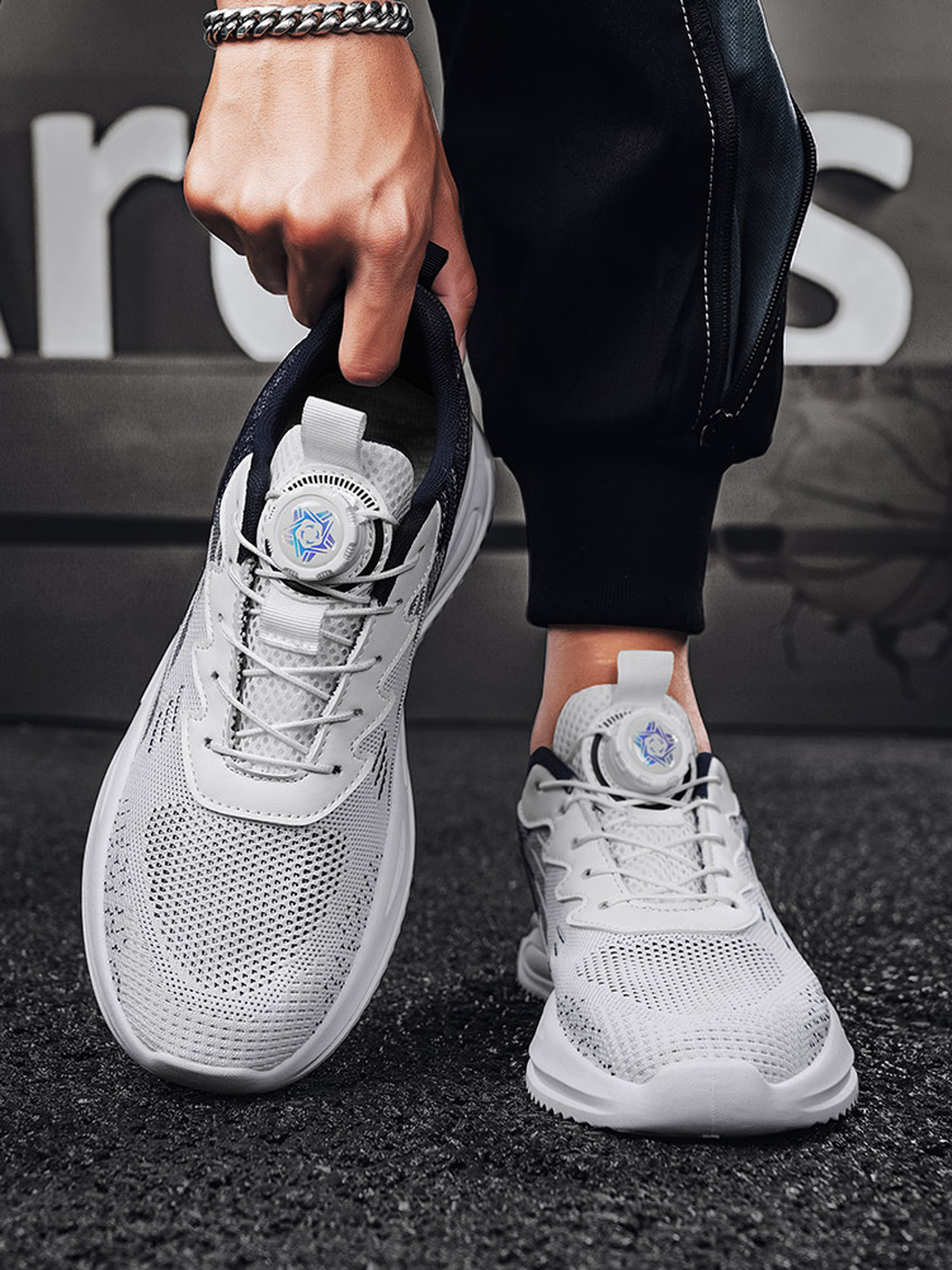 Men Flyknit Lace-Up Sports Sneakers