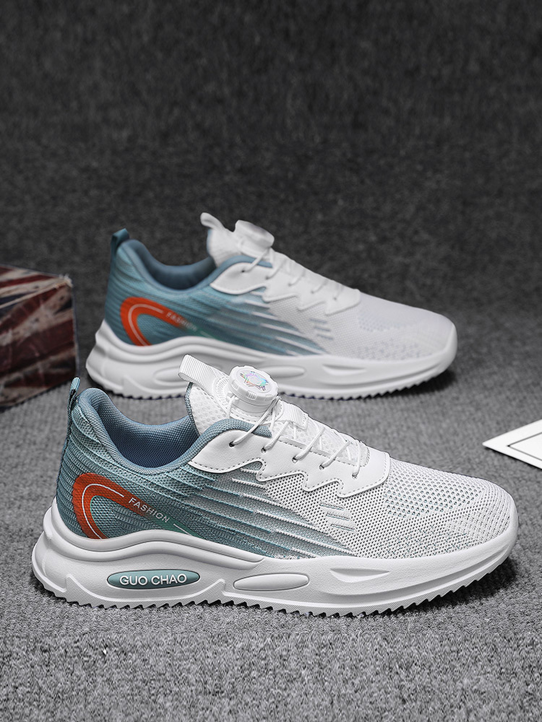Men Flyknit Lace-Up Sports Sneakers