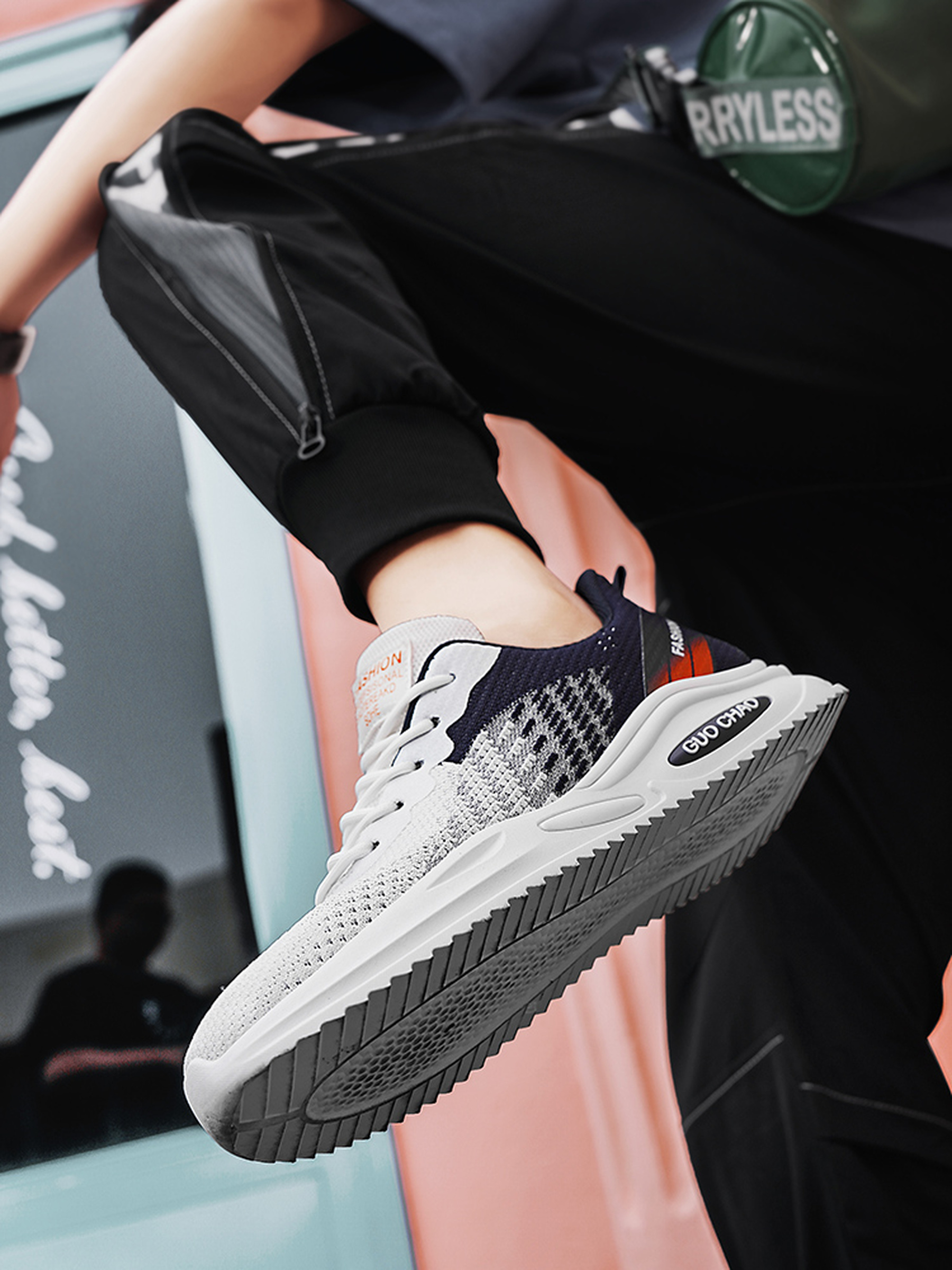 Men Flyknit Lace-Up Sports Sneakers