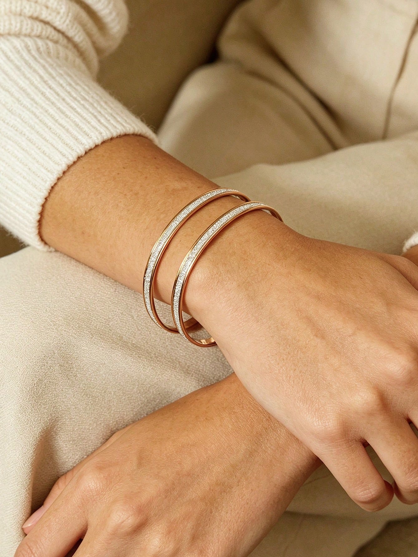 Luxurious Gold Bangle Bracelets - Set of 2 for Everyday Wear.