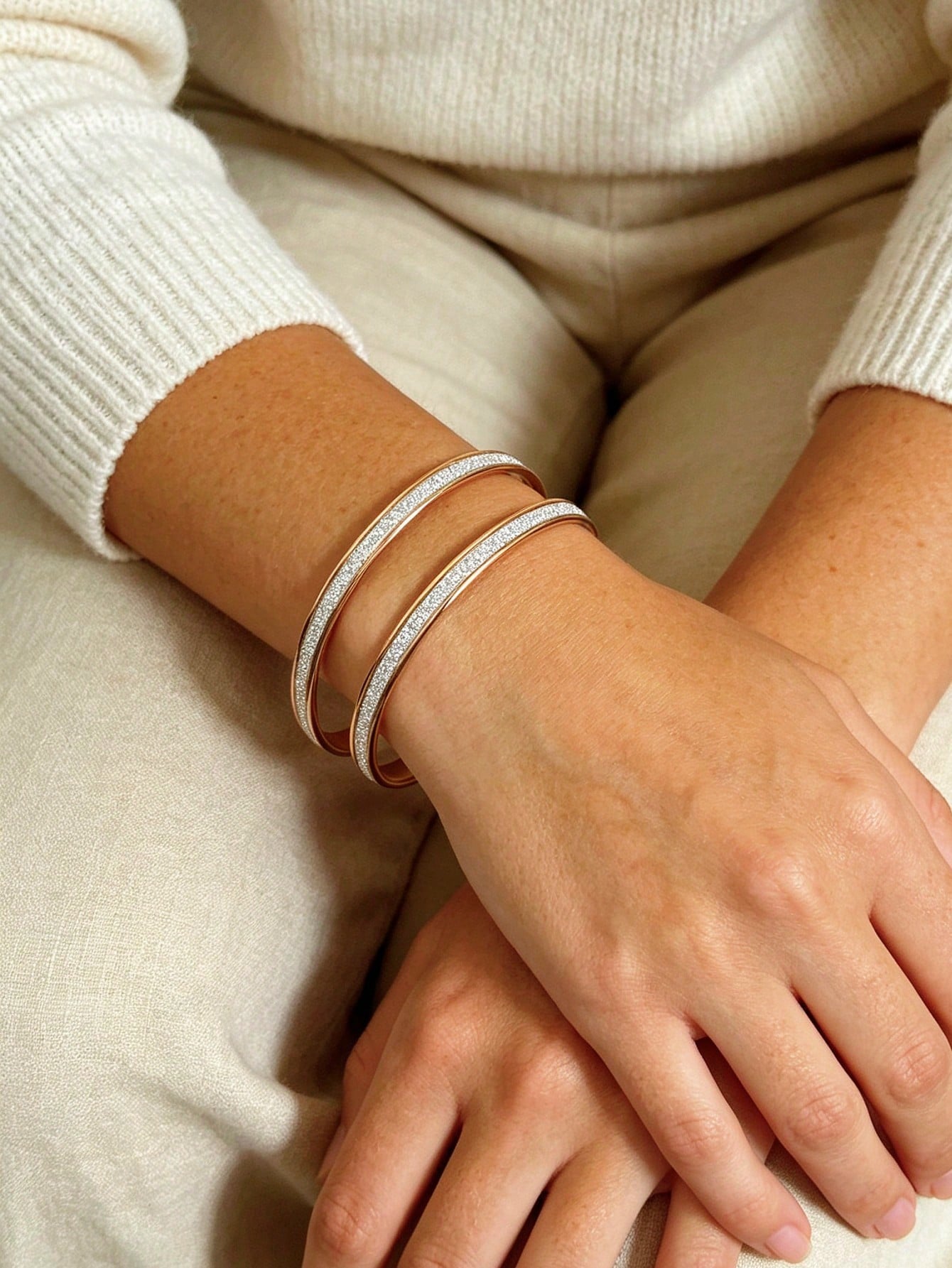Luxurious Gold Bangle Bracelets - Set of 2 for Everyday Wear.