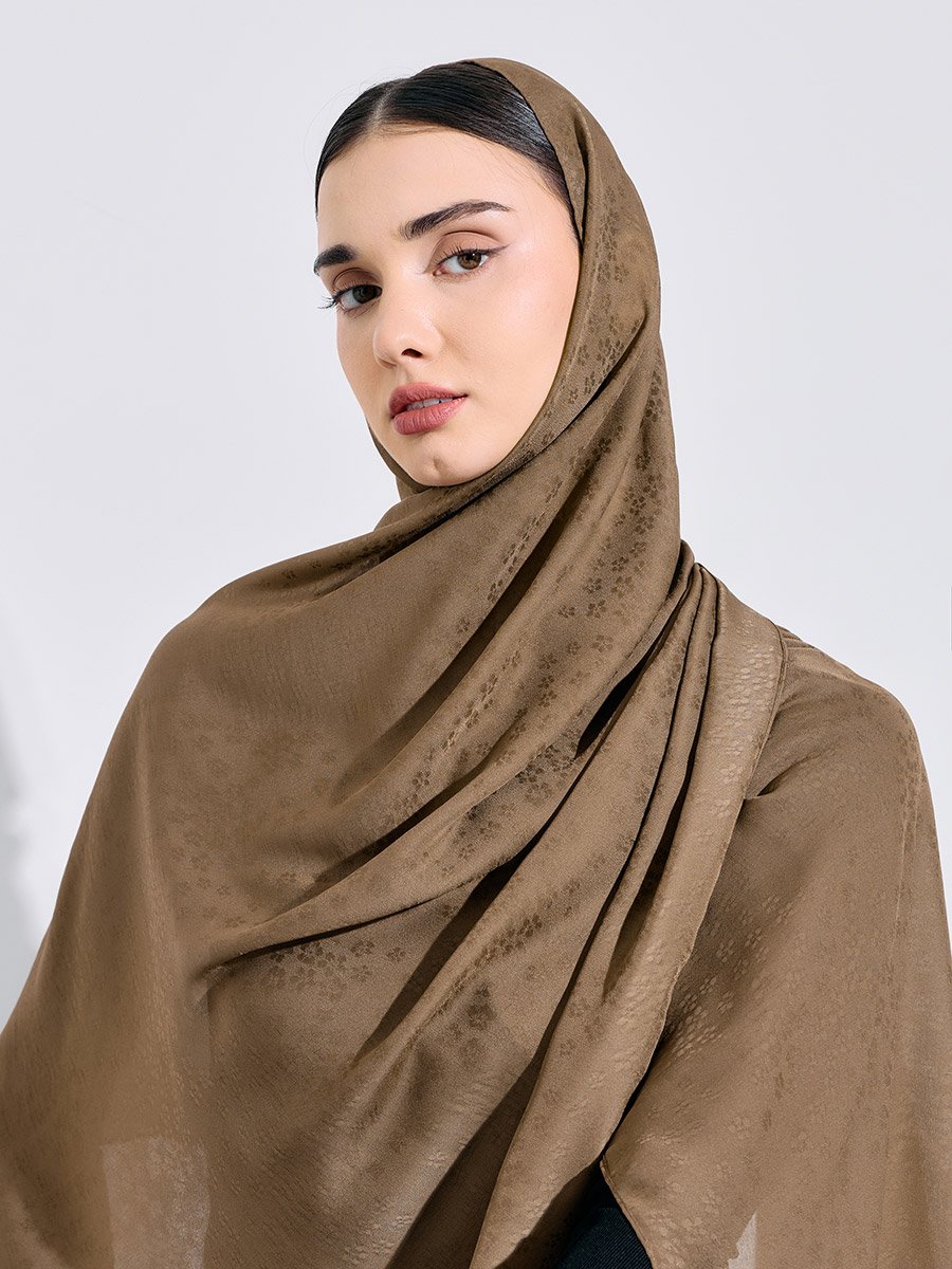 حجاب بنمط منسوج 70*180 سم بني