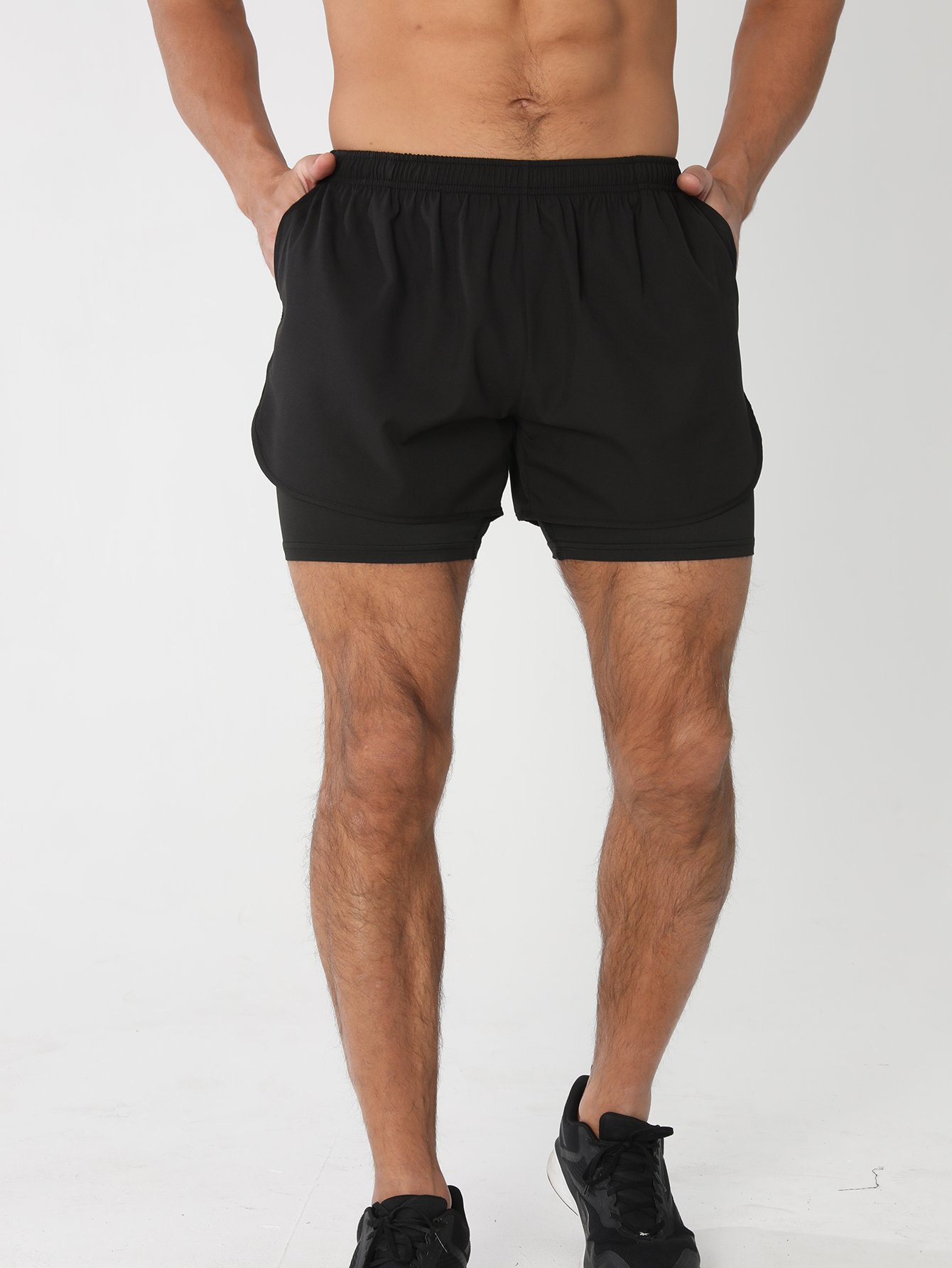 شورت أداء بطبقتين أسود