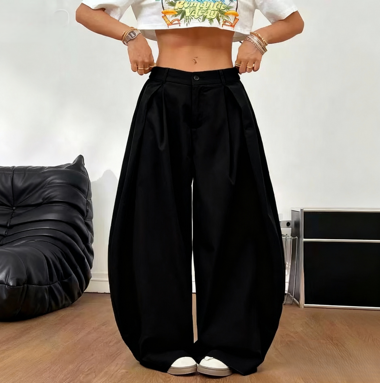 Black Pleated Wide-Leg Trousers