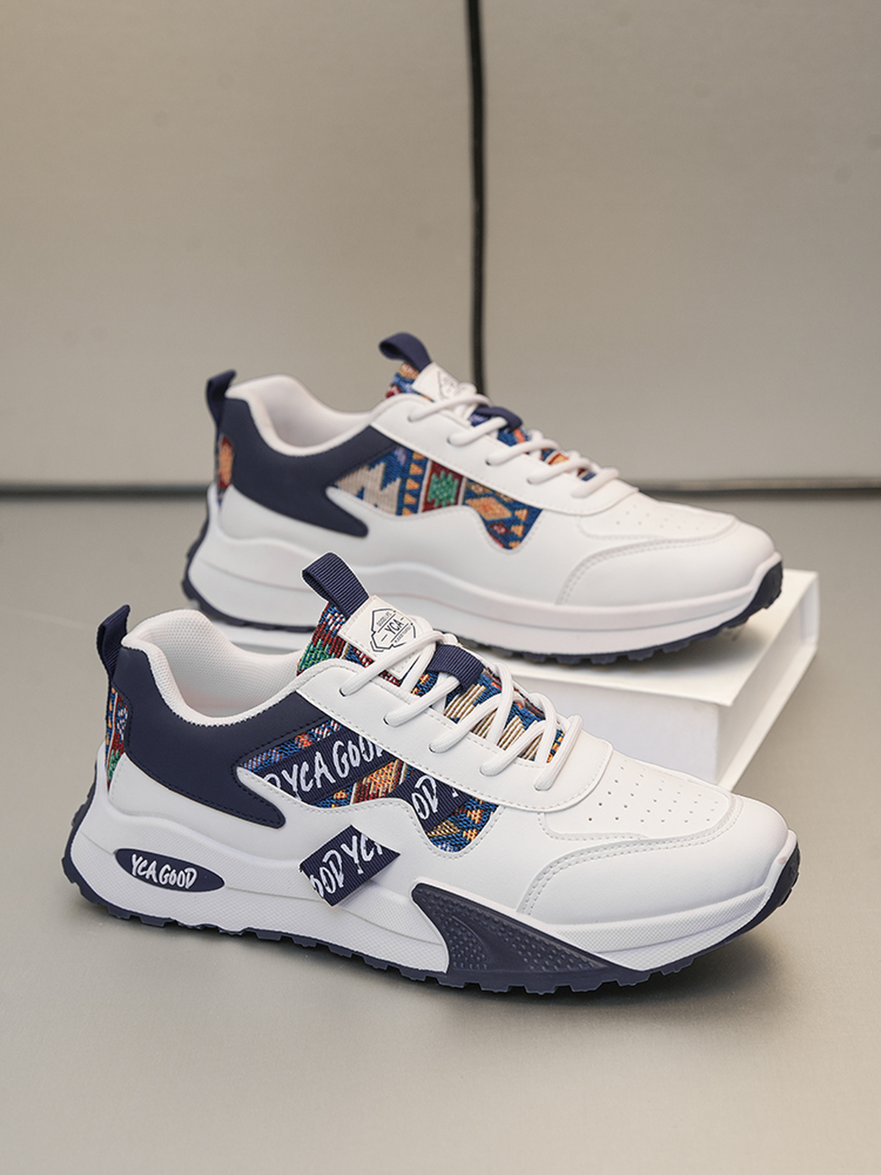 Men Colorblock Lace-Up Casual Sneakers