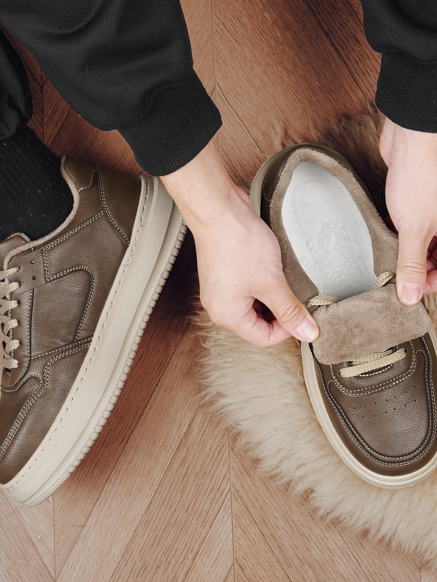 Men Fleece-Lined Casual Sneakers
