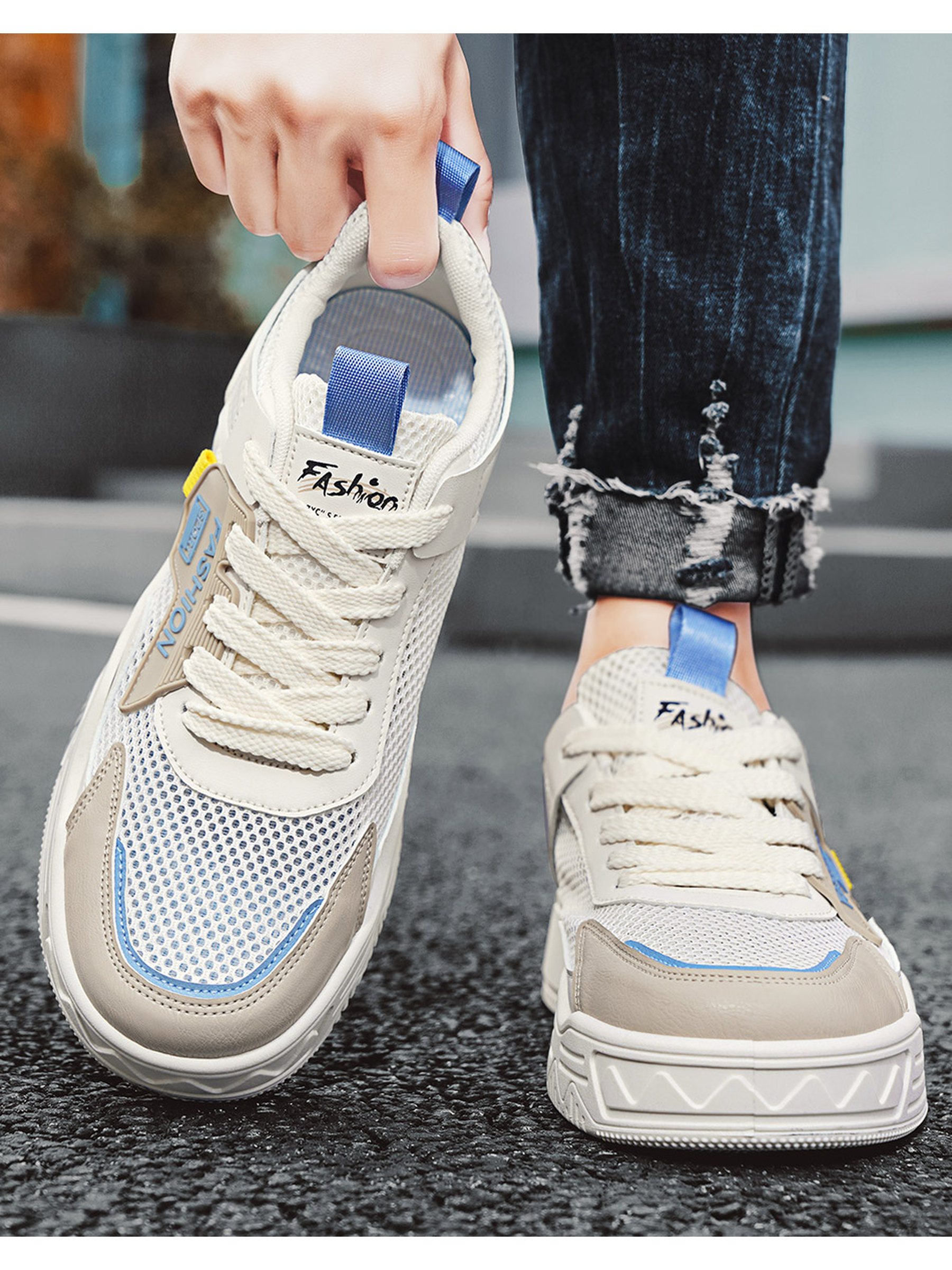 Men Breathable Low Top Casual Sneakers