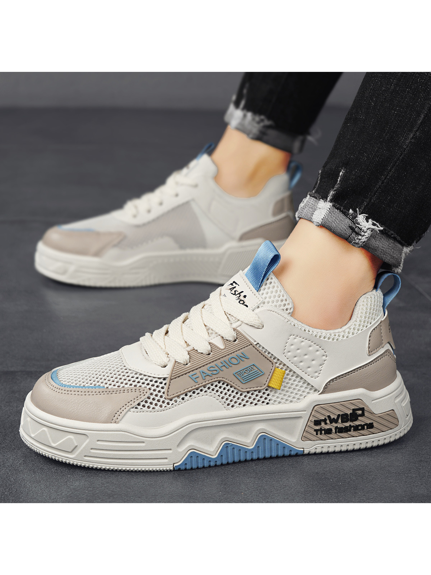 Men Breathable Low Top Casual Sneakers