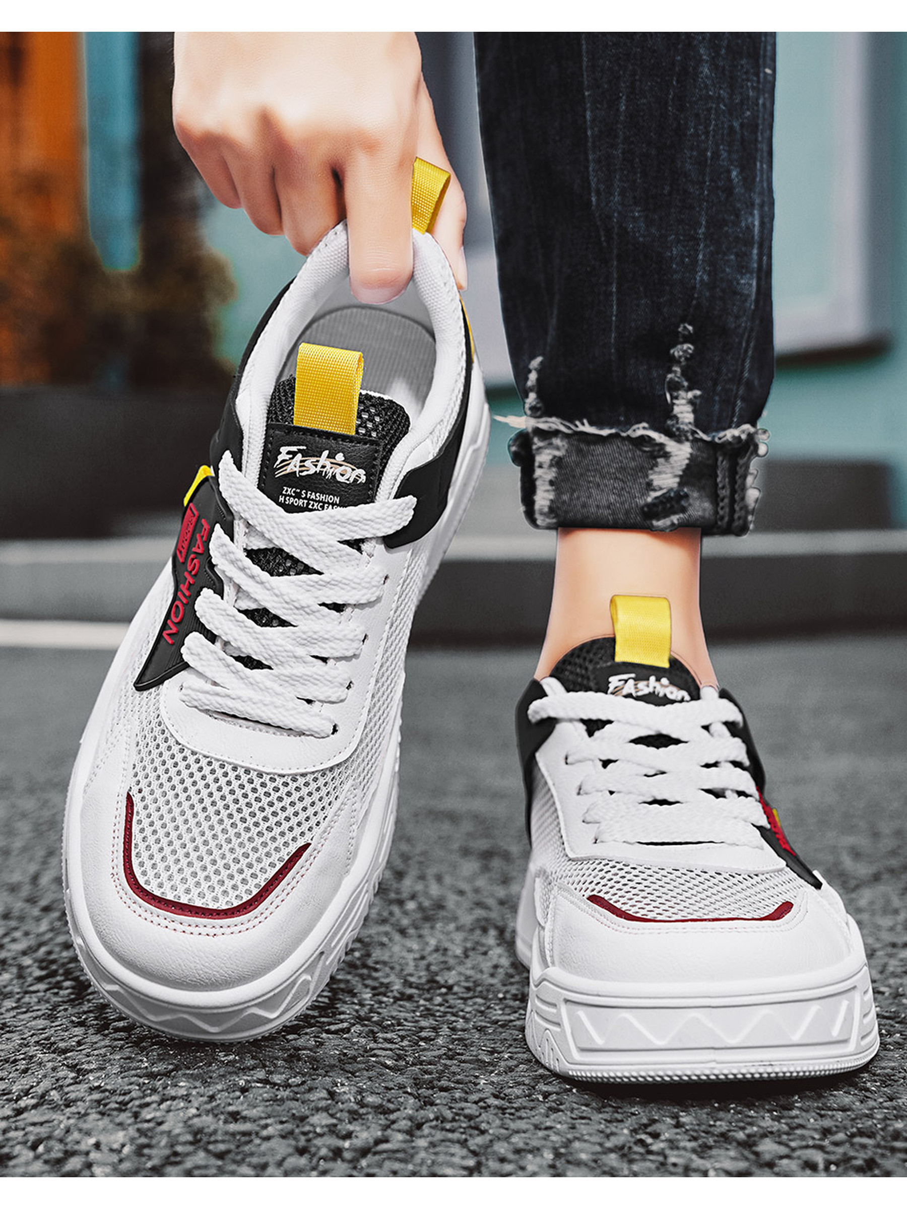 Men Breathable Low Top Casual Sneakers