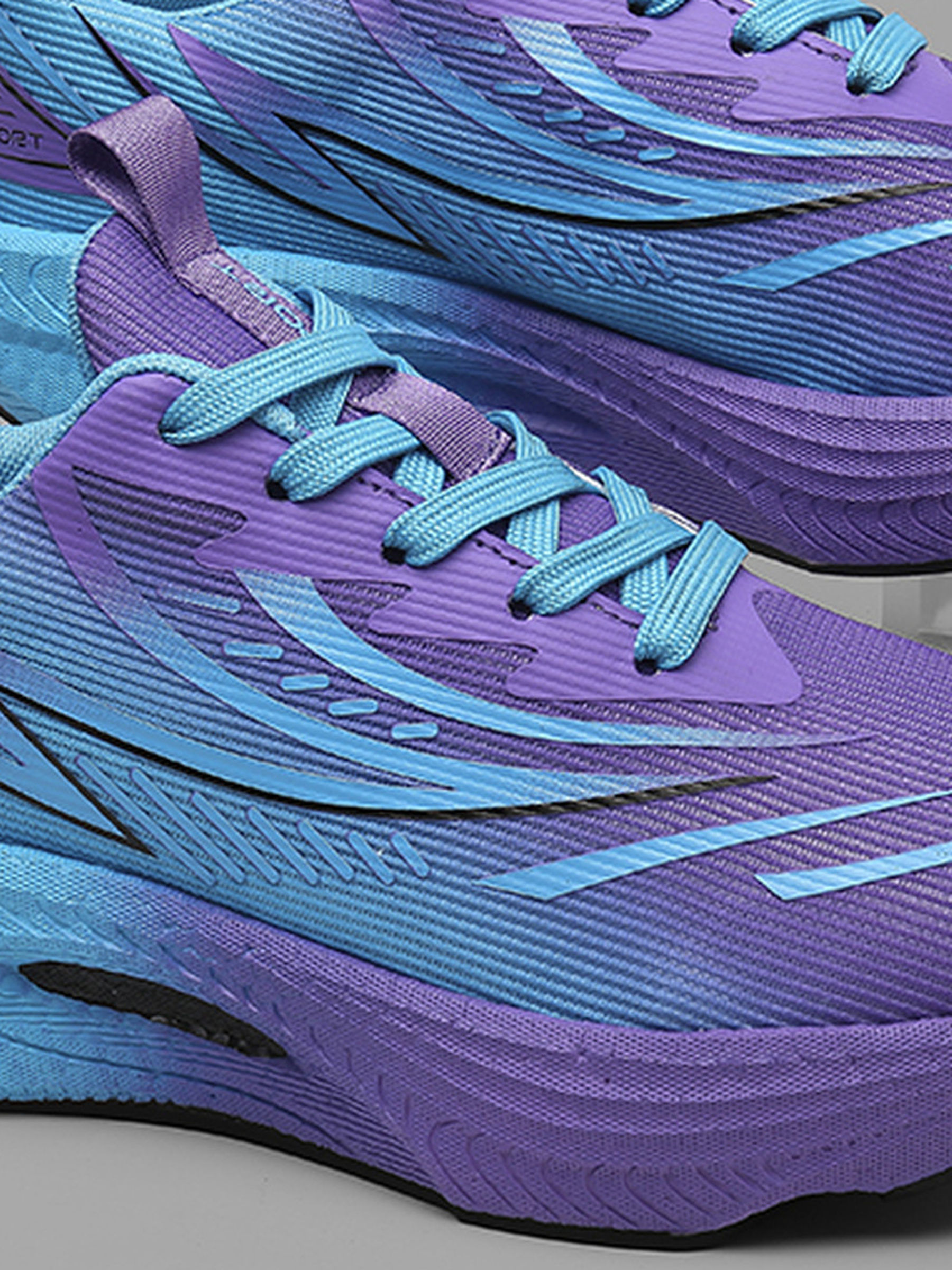 Men Lightweight Carbon-Plate Running Shoes