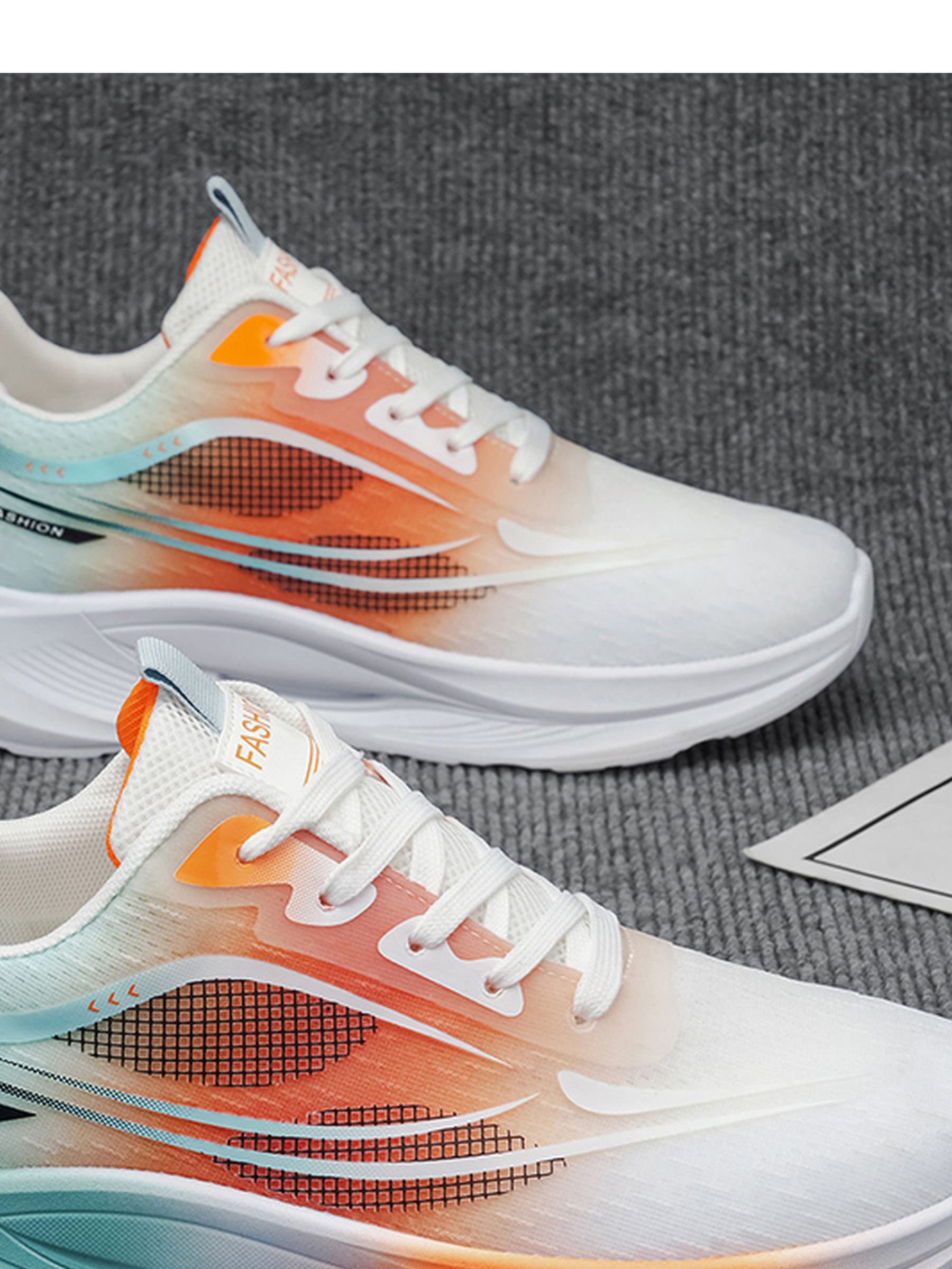 Men Breathable Lace-Up Sports Sneakers