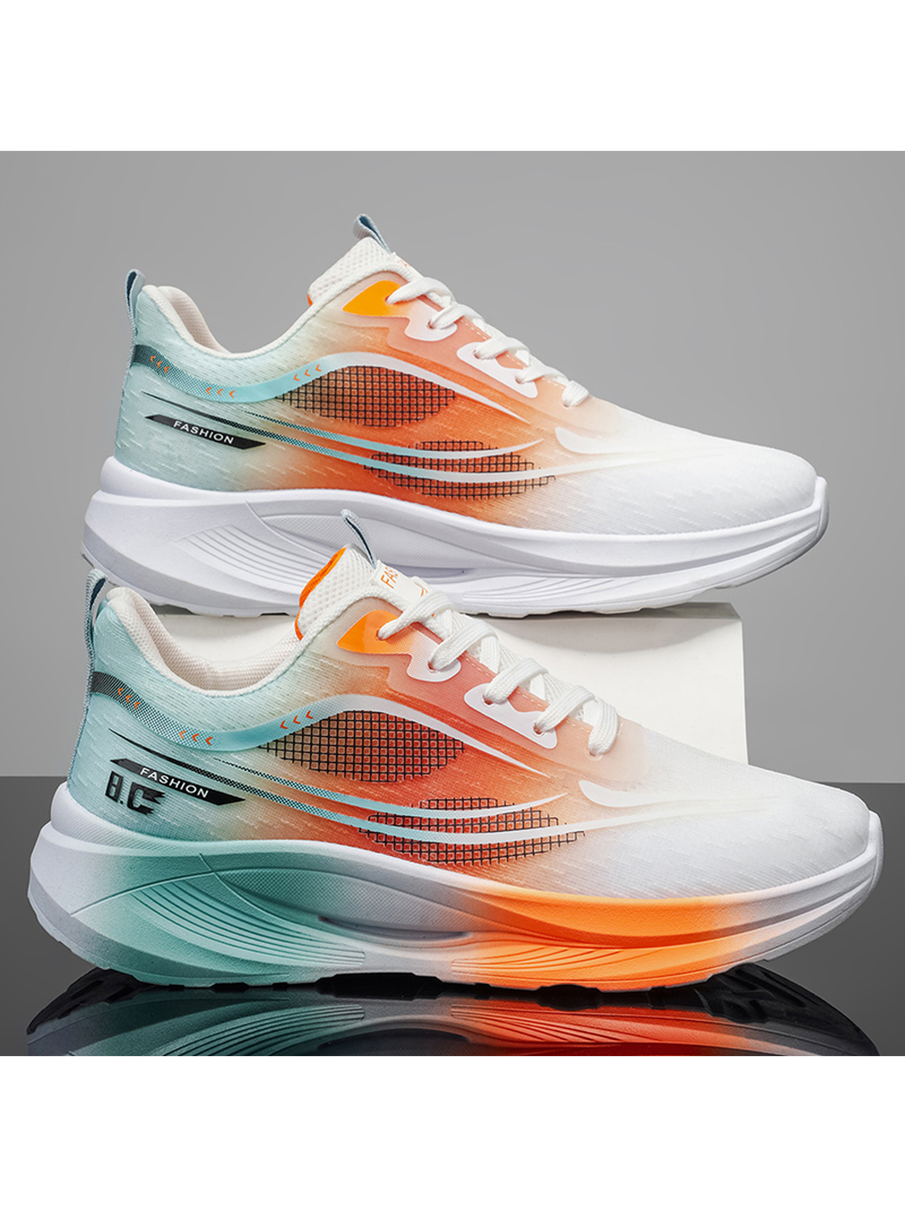 Men Breathable Lace-Up Sports Sneakers