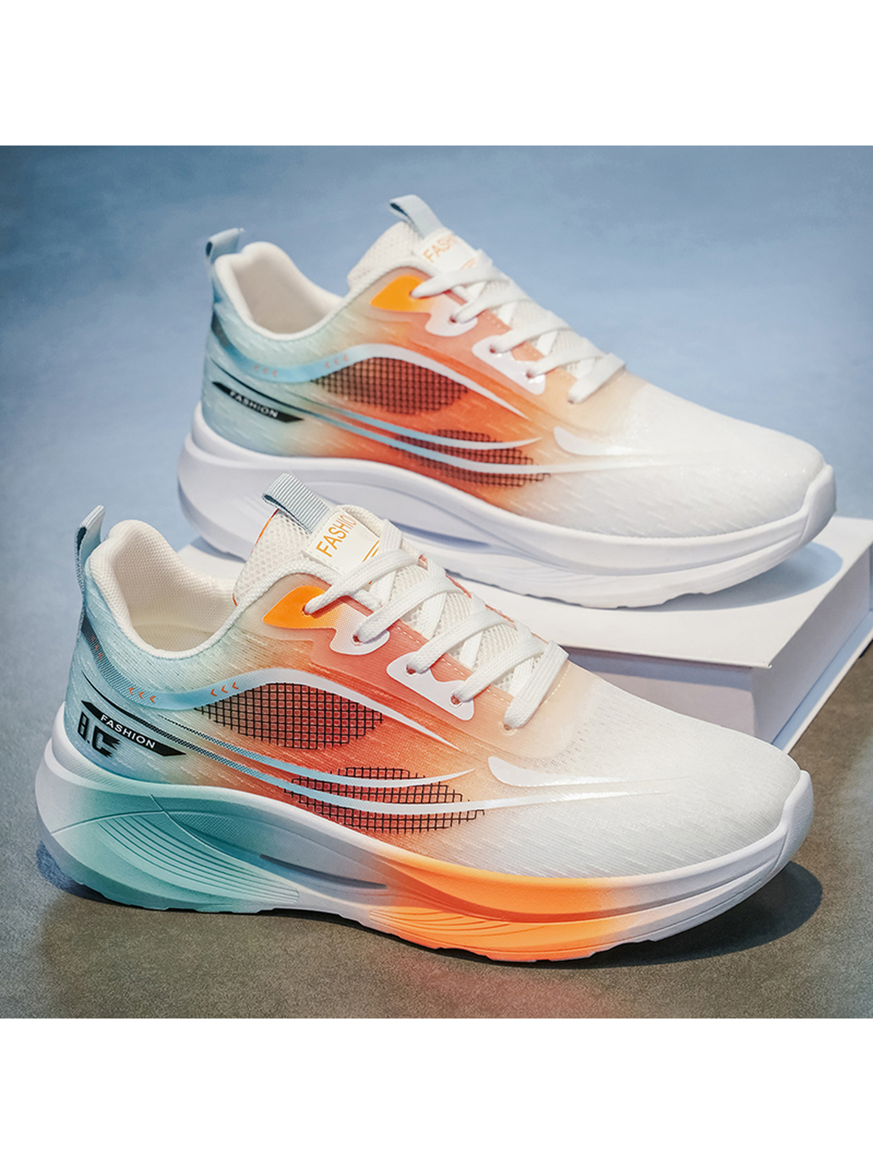 Men Breathable Lace-Up Sports Sneakers
