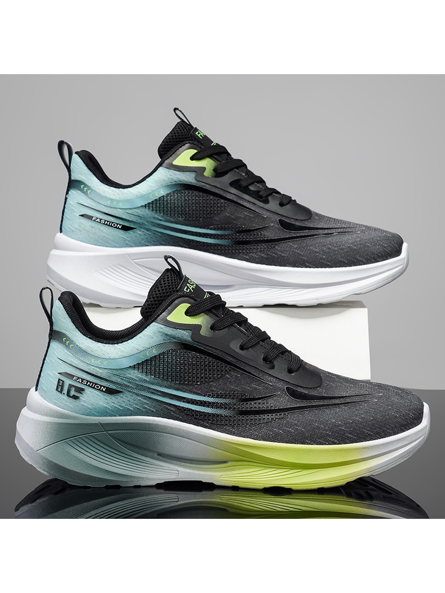 Men Breathable Lace-Up Sports Sneakers