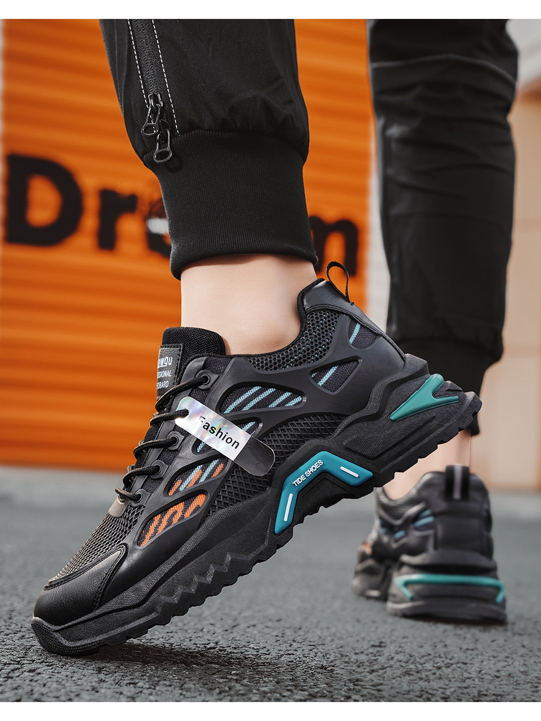 Men Colorblock Lace-Up Sports Sneakers
