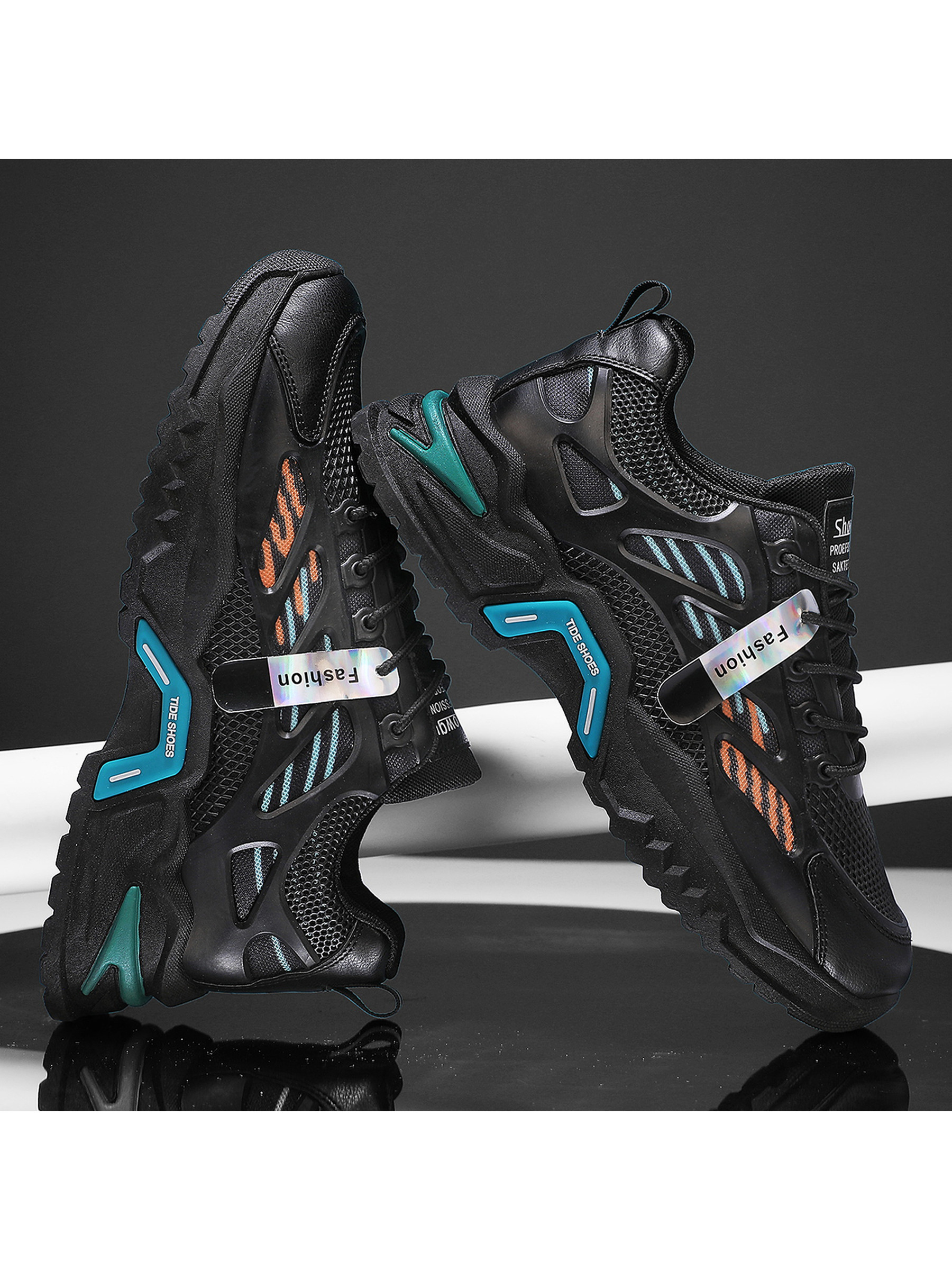 Men Colorblock Lace-Up Sports Sneakers