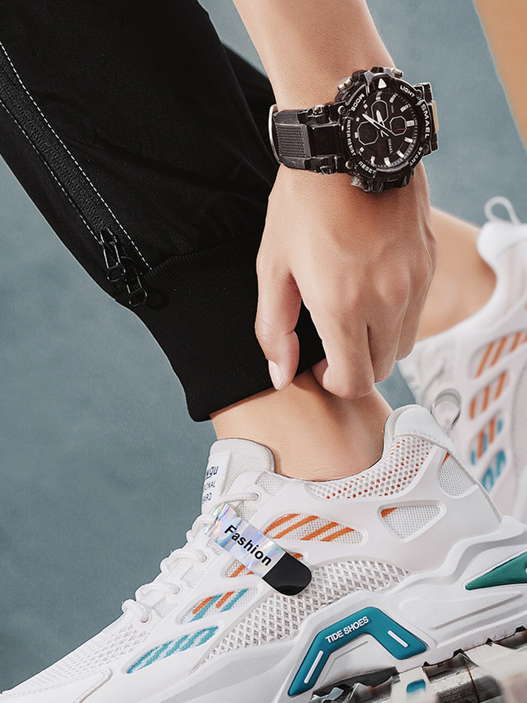 Men Colorblock Lace-Up Sports Sneakers