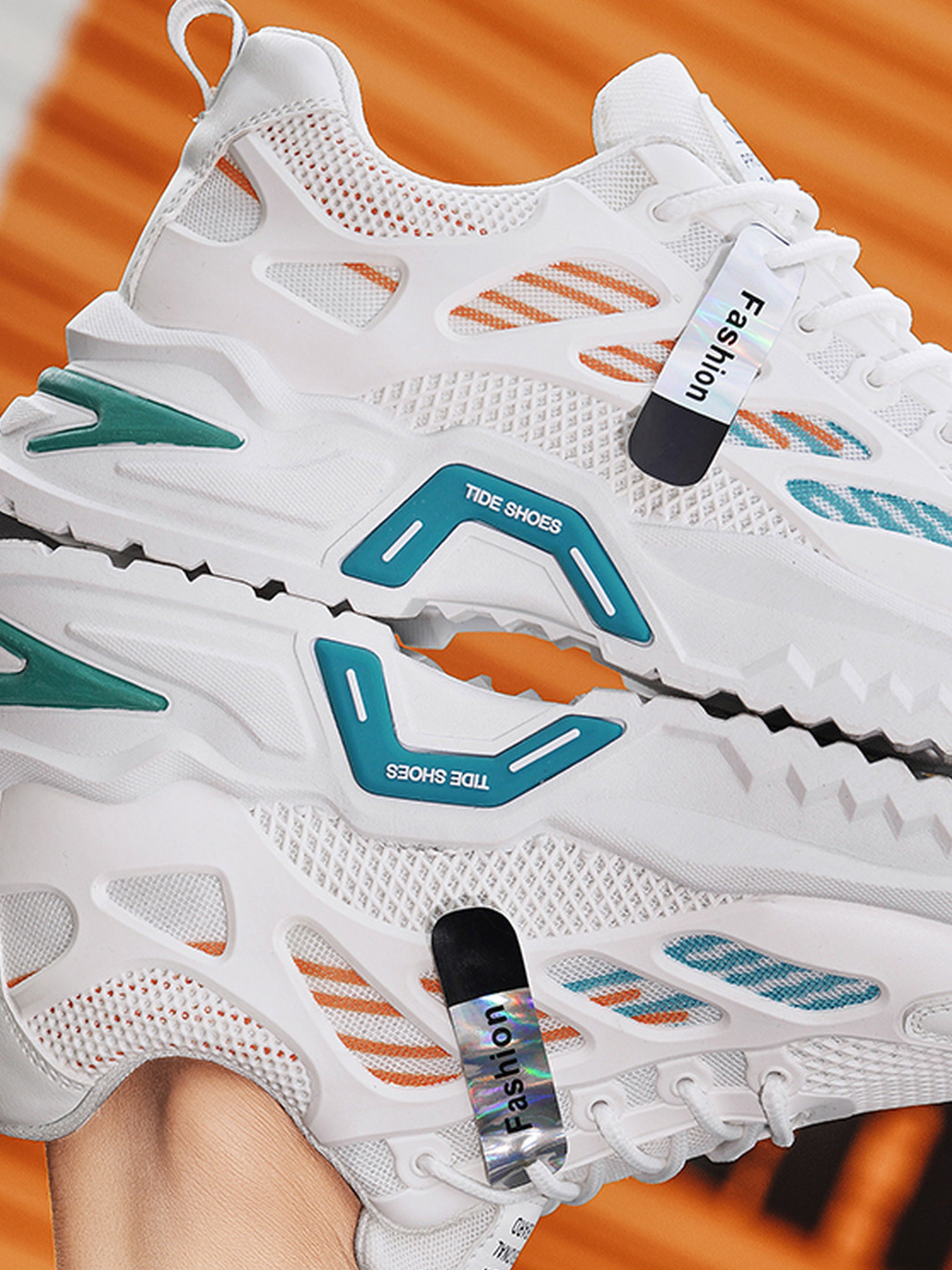 Men Colorblock Lace-Up Sports Sneakers