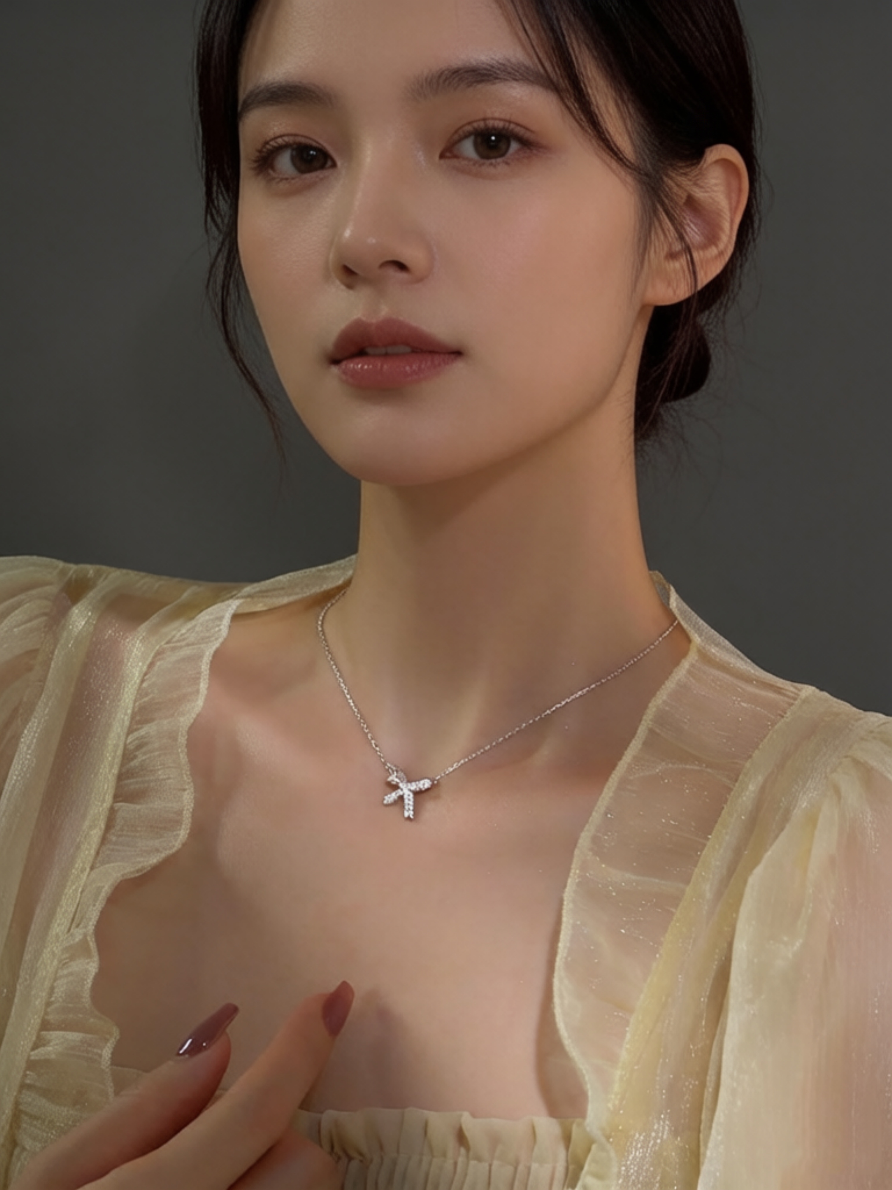Silver Bow Pendant Necklace