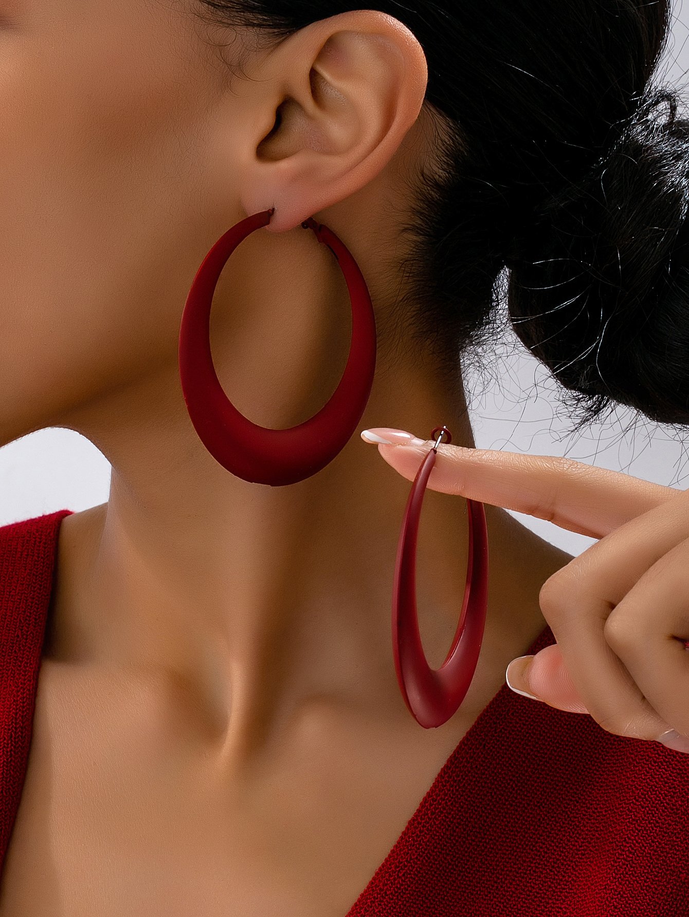 Burgundy Oval Dangle Earrings - Casual Wear for Women.