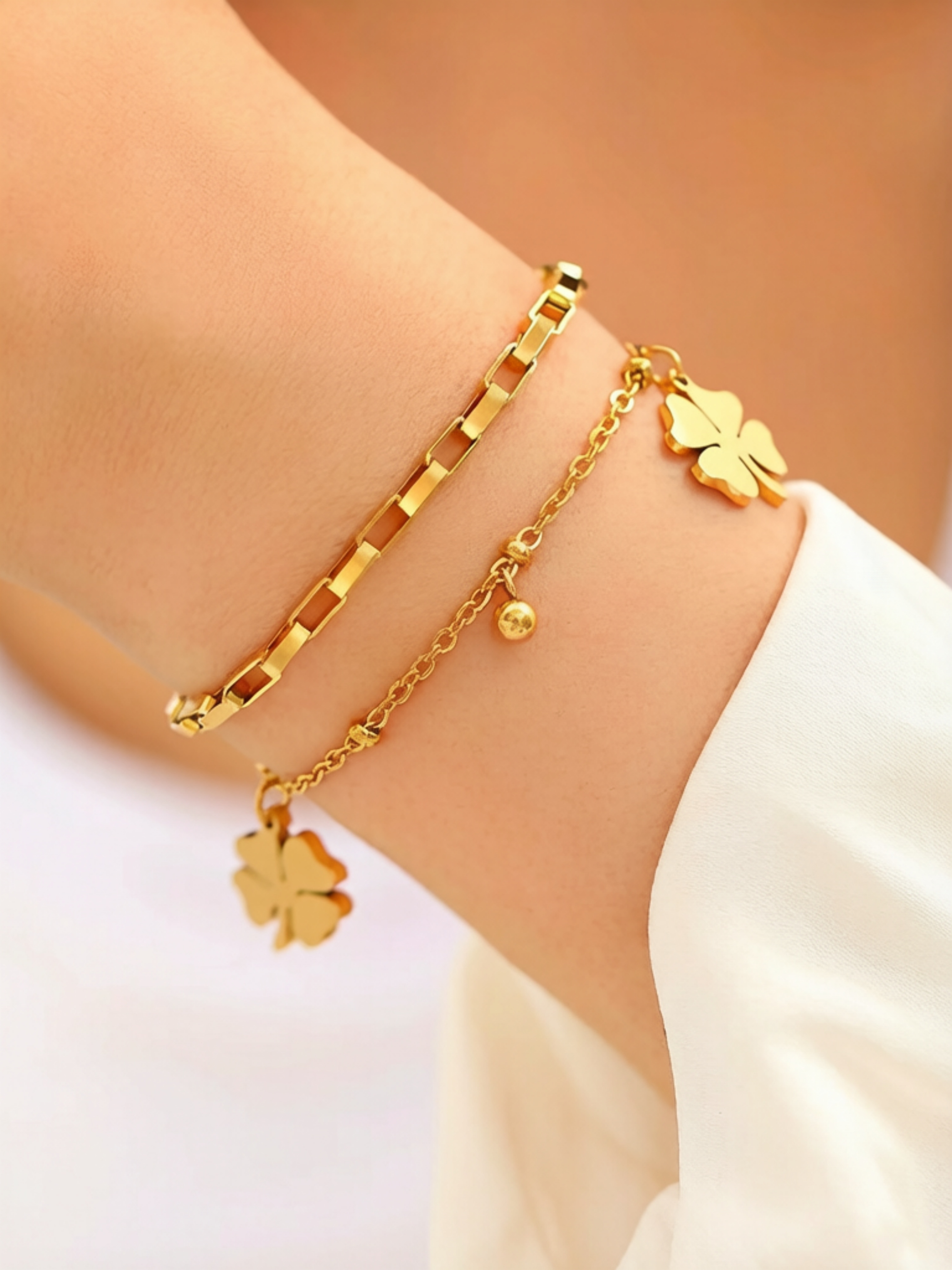 Golden Clover Charm Bracelet for Women - Casual Everyday Style.